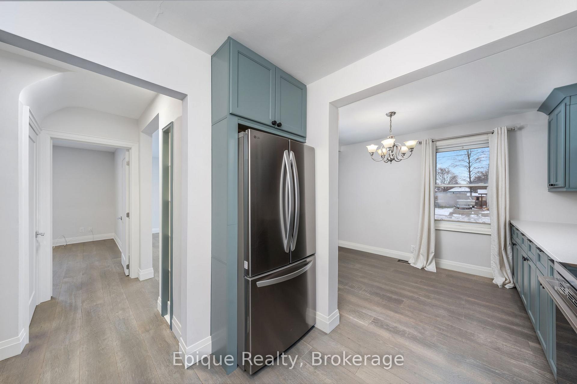 Photo 27 of 690 Rosedale Avenue, Sarnia — HOMEH
