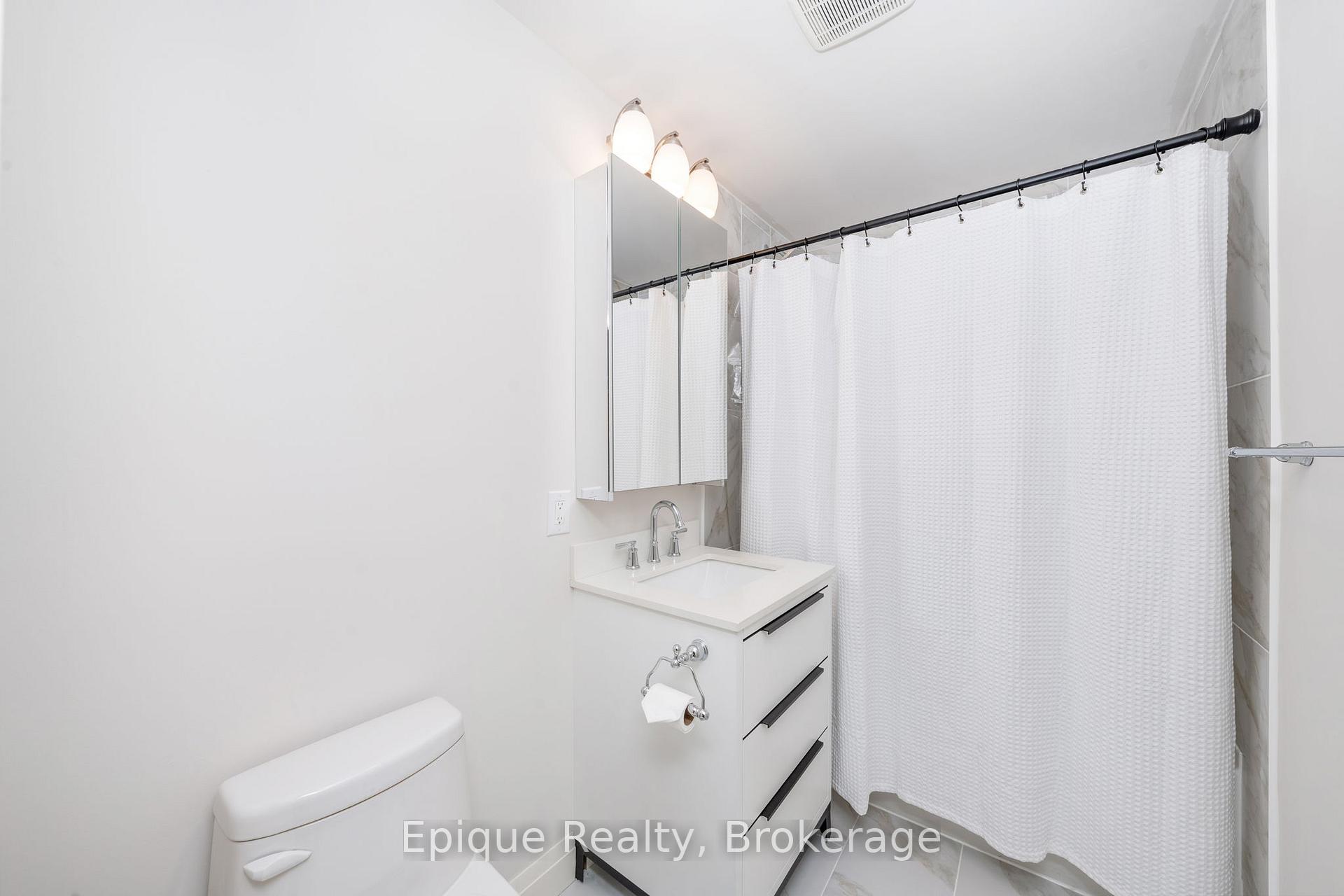 Photo 32 of 690 Rosedale Avenue, Sarnia — HOMEH