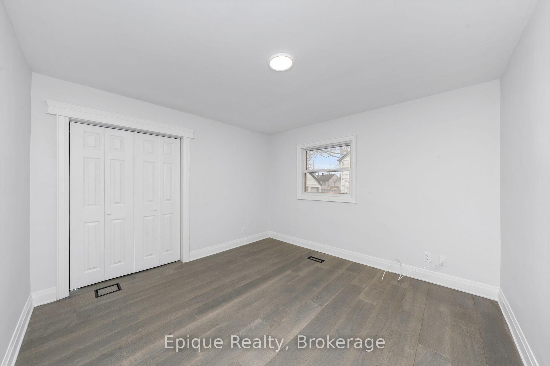 Photo 34 of 690 Rosedale Avenue, Sarnia — HOMEH
