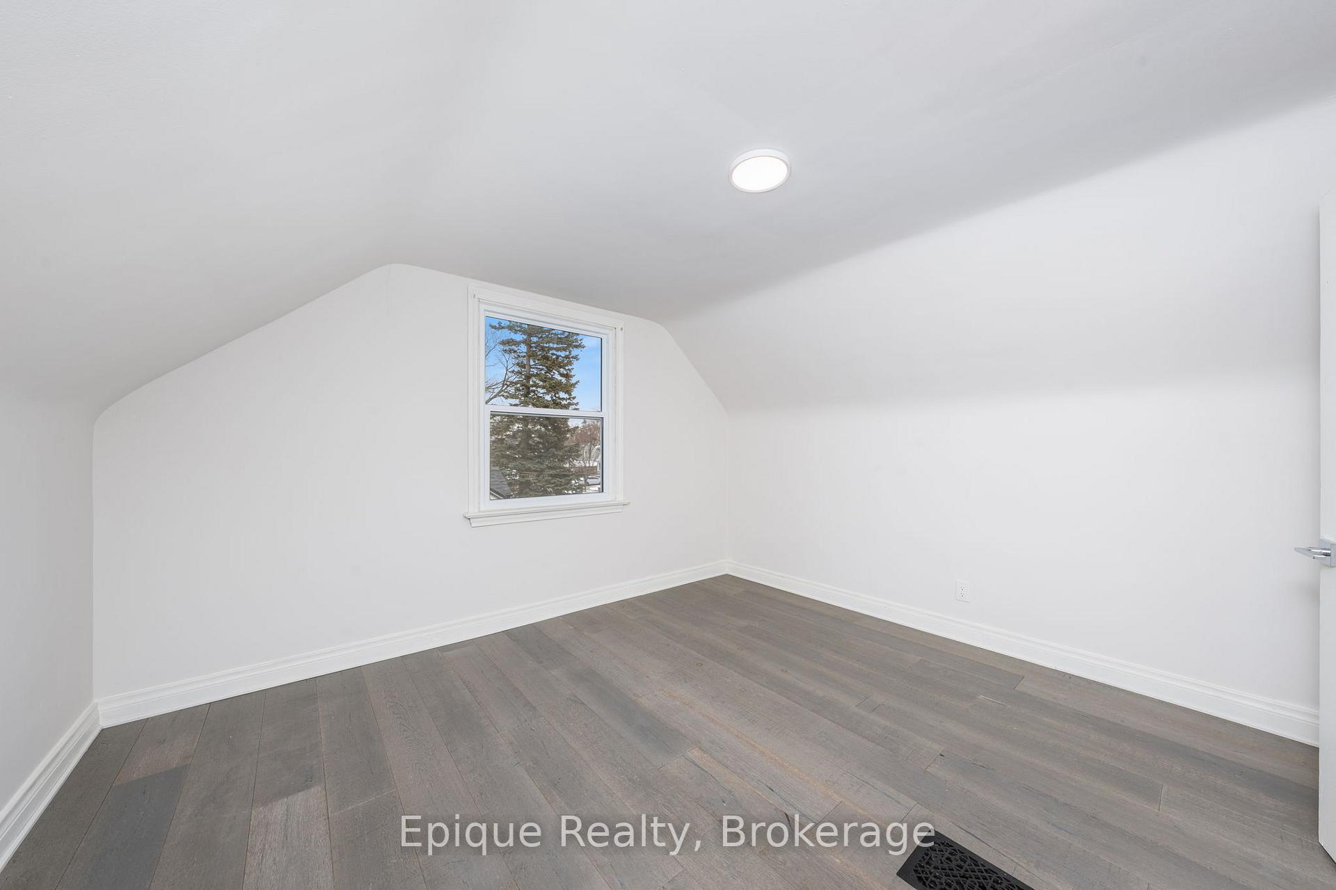 Photo 42 of 690 Rosedale Avenue, Sarnia — HOMEH