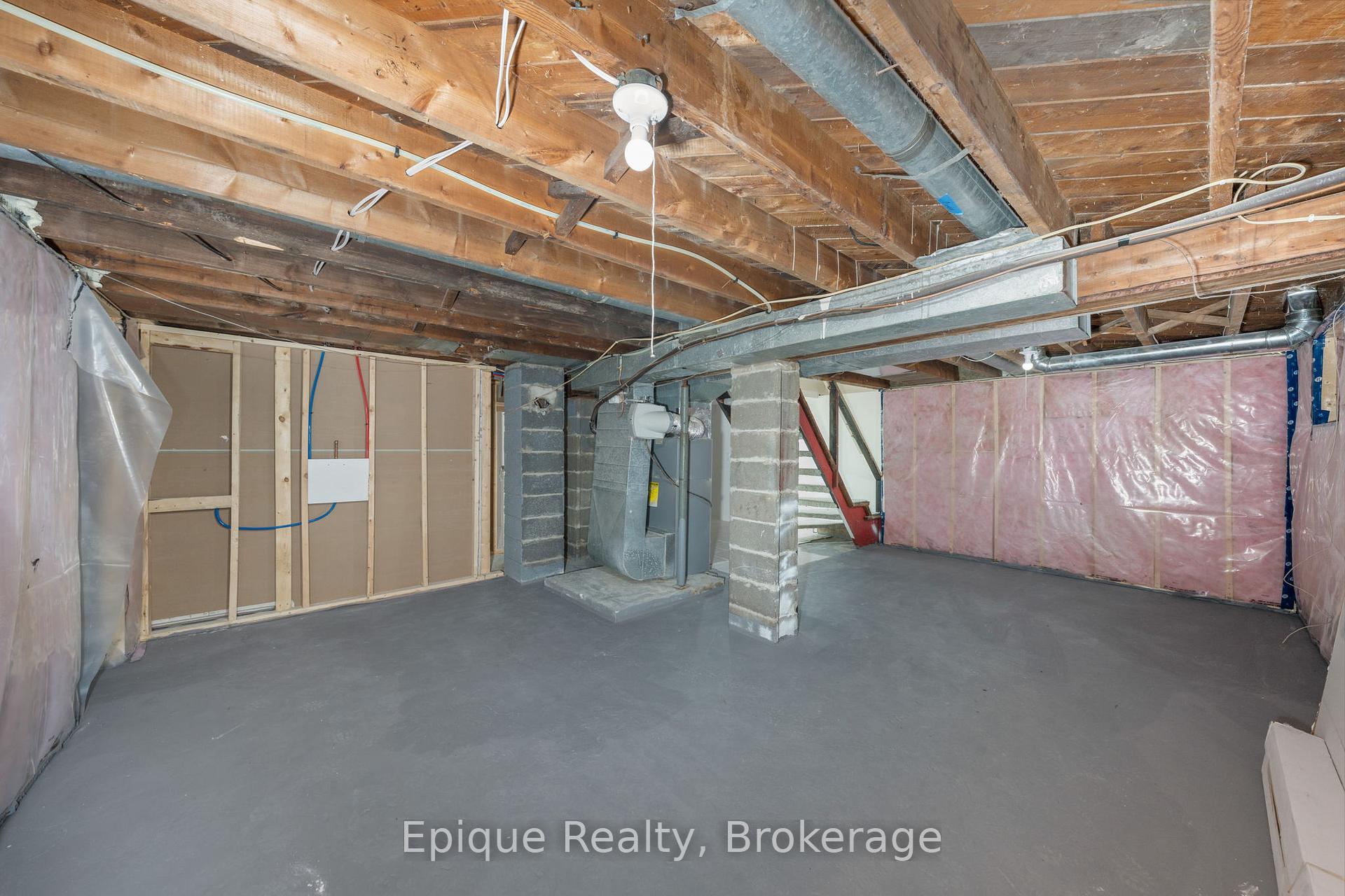 Photo 40 of 690 Rosedale Avenue, Sarnia — HOMEH