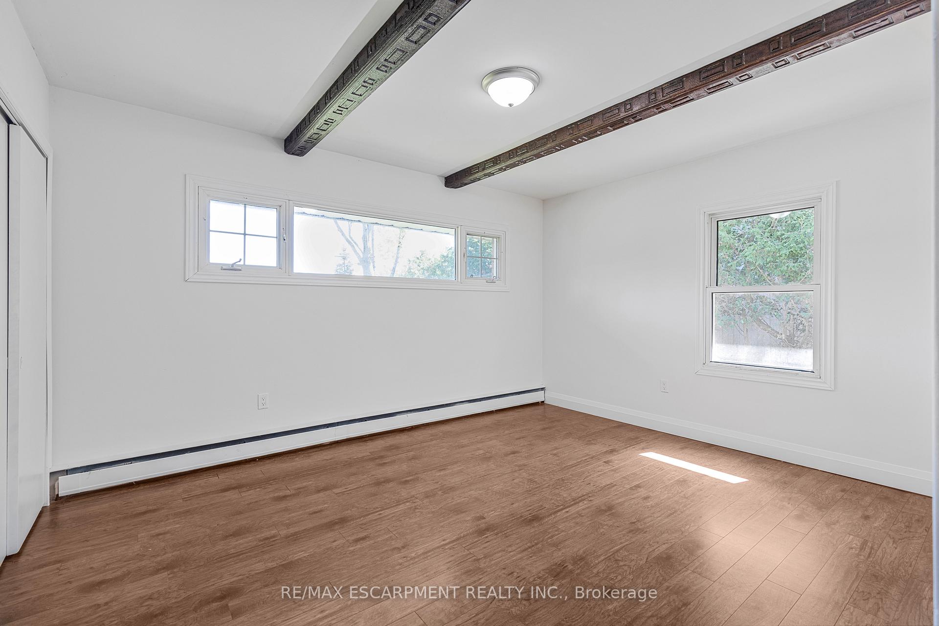 Photo 10 of 585 Fifth Road E, Hamilton, Stoney Creek — HOMEH