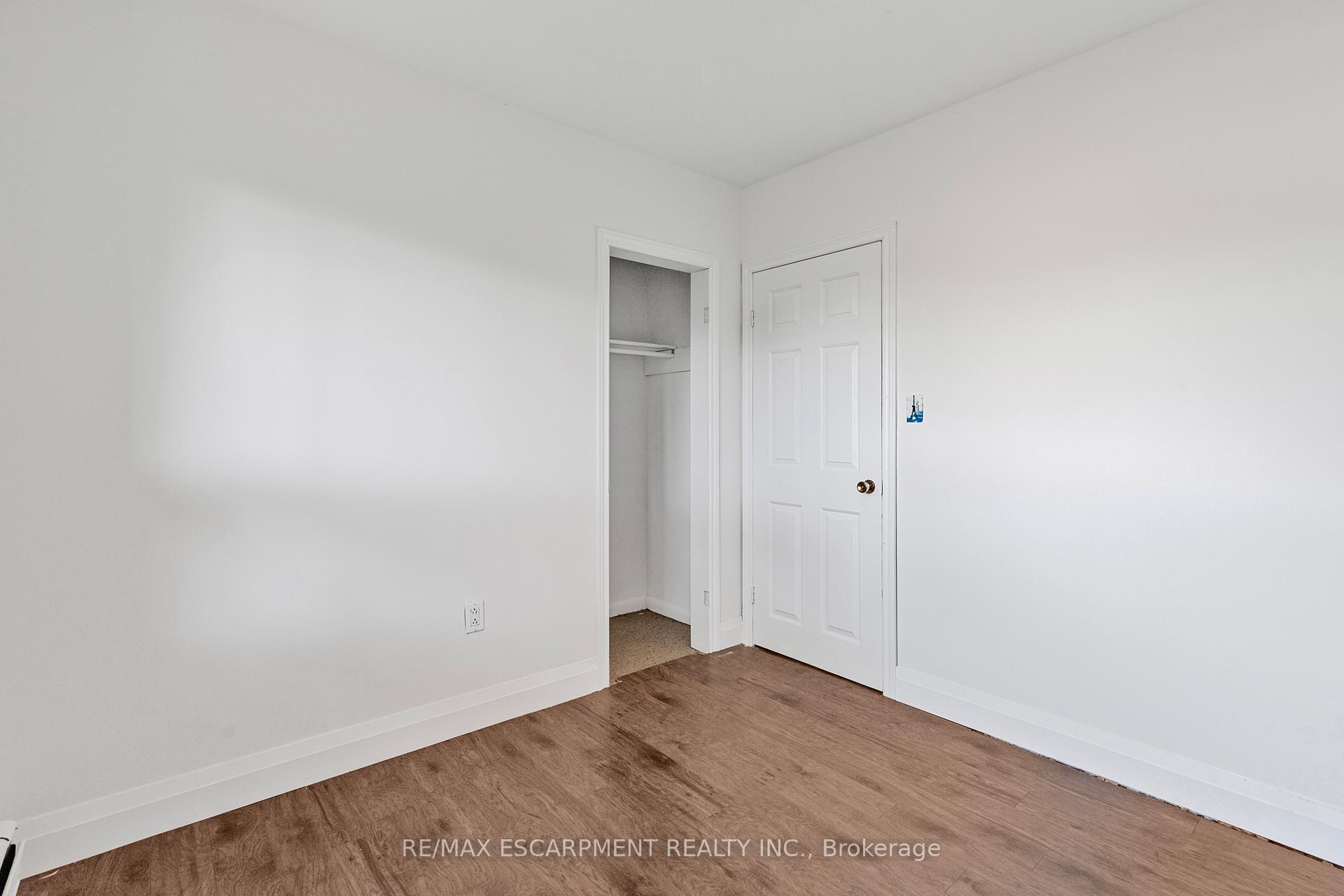 Photo 11 of 585 Fifth Road E, Hamilton, Stoney Creek — HOMEH