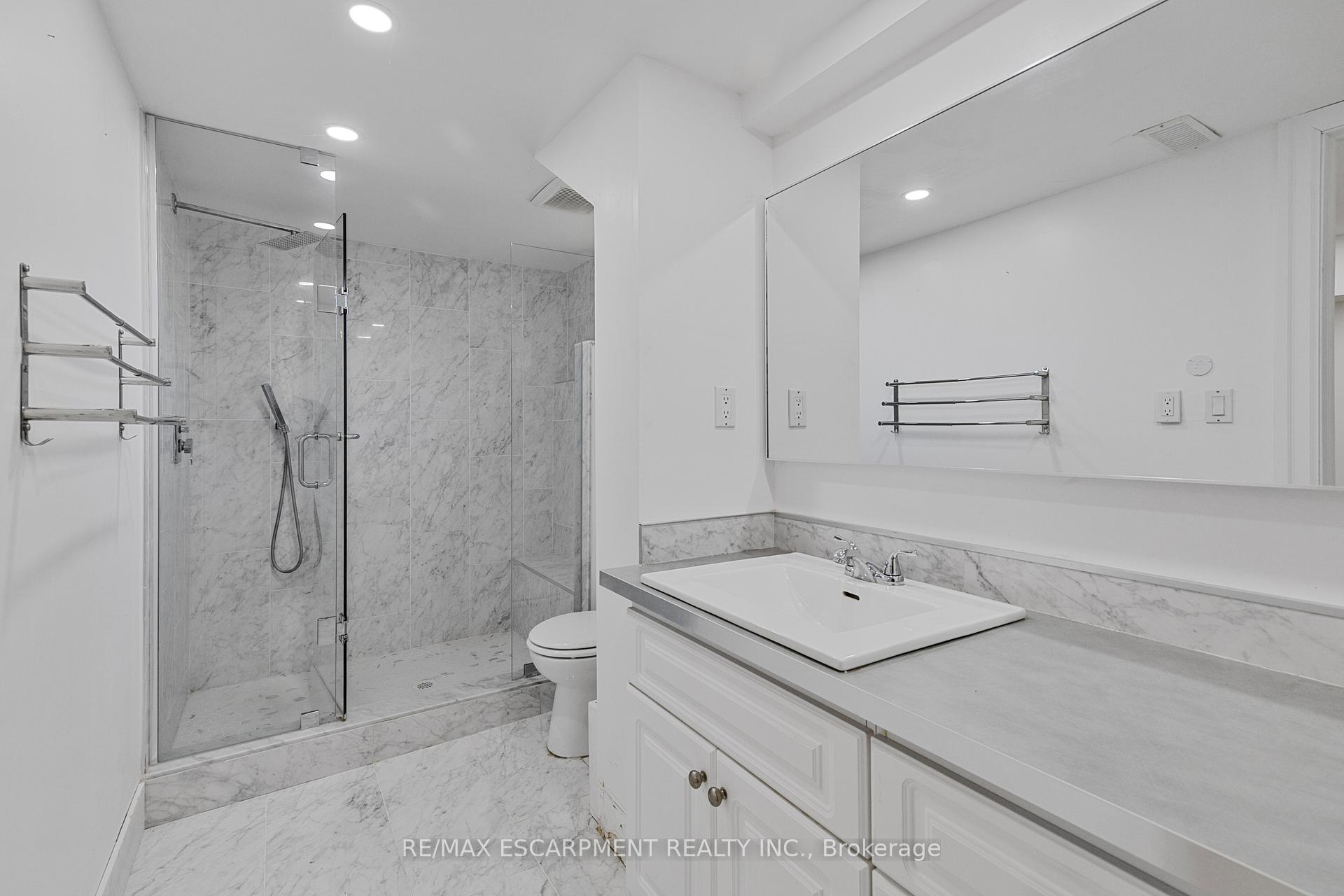 Photo 21 of 585 Fifth Road E, Hamilton, Stoney Creek — HOMEH