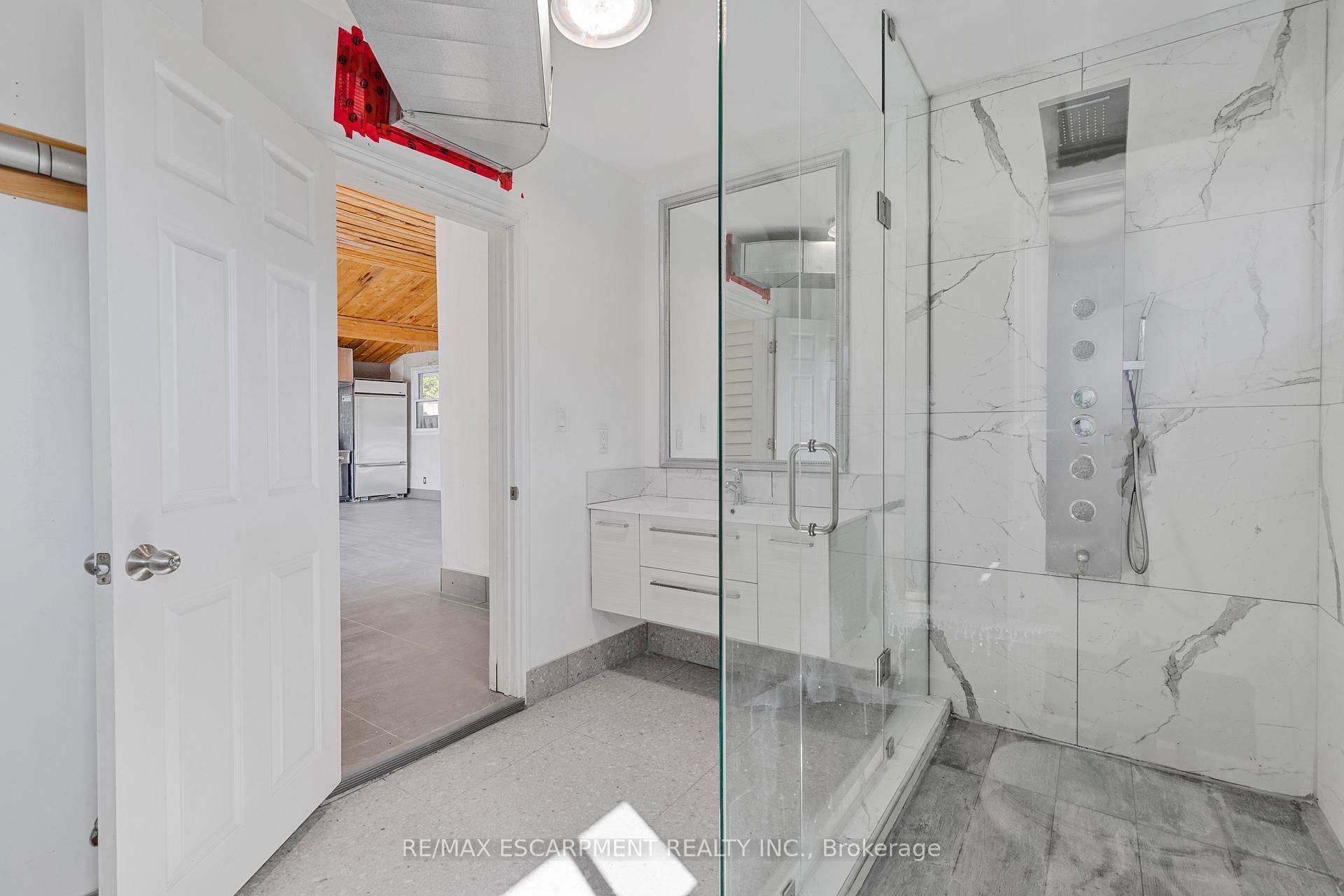 Photo 29 of 585 Fifth Road E, Hamilton, Stoney Creek — HOMEH
