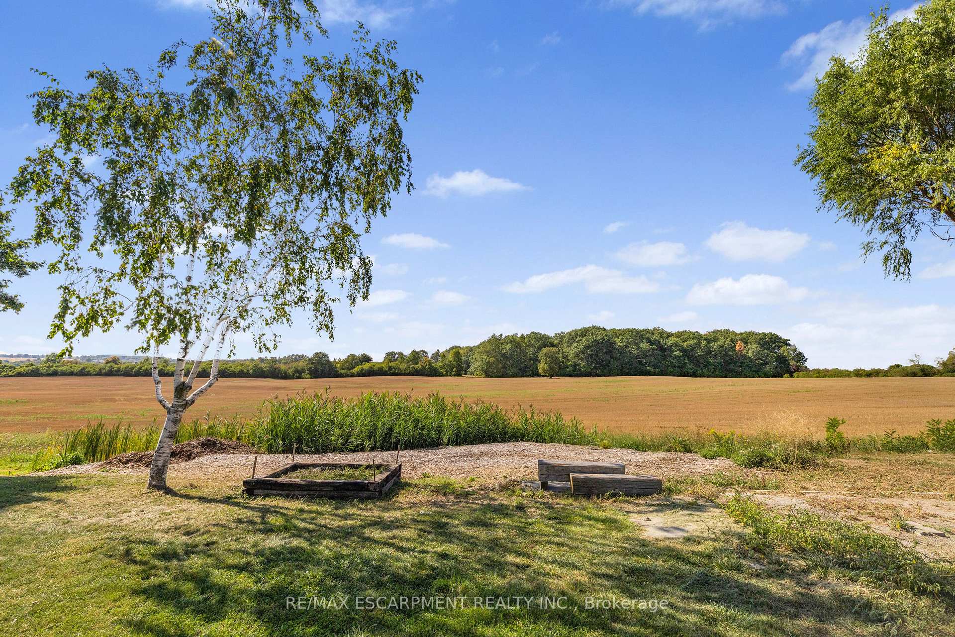 Photo 33 of 585 Fifth Road E, Hamilton, Stoney Creek — HOMEH