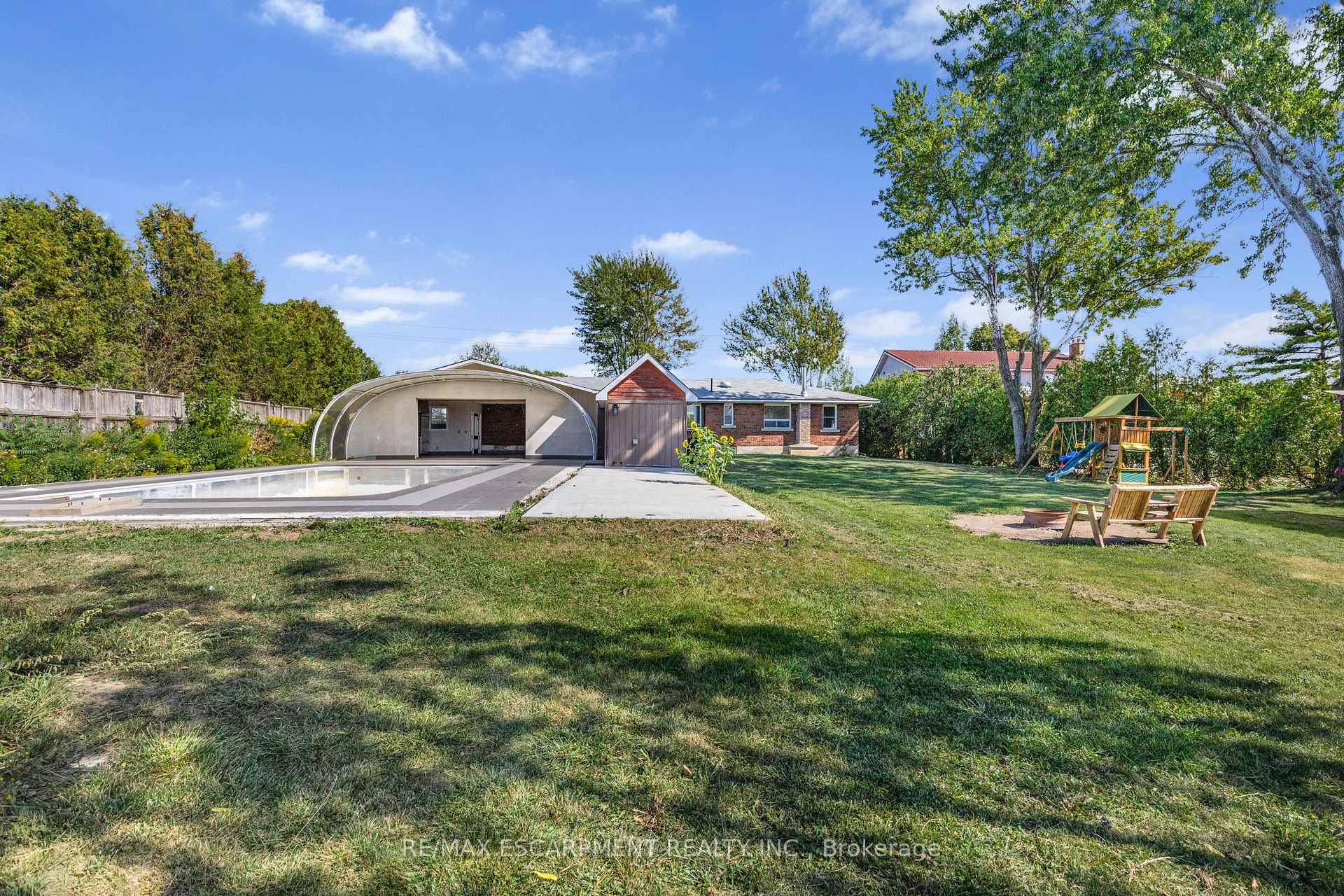 Photo 34 of 585 Fifth Road E, Hamilton, Stoney Creek — HOMEH