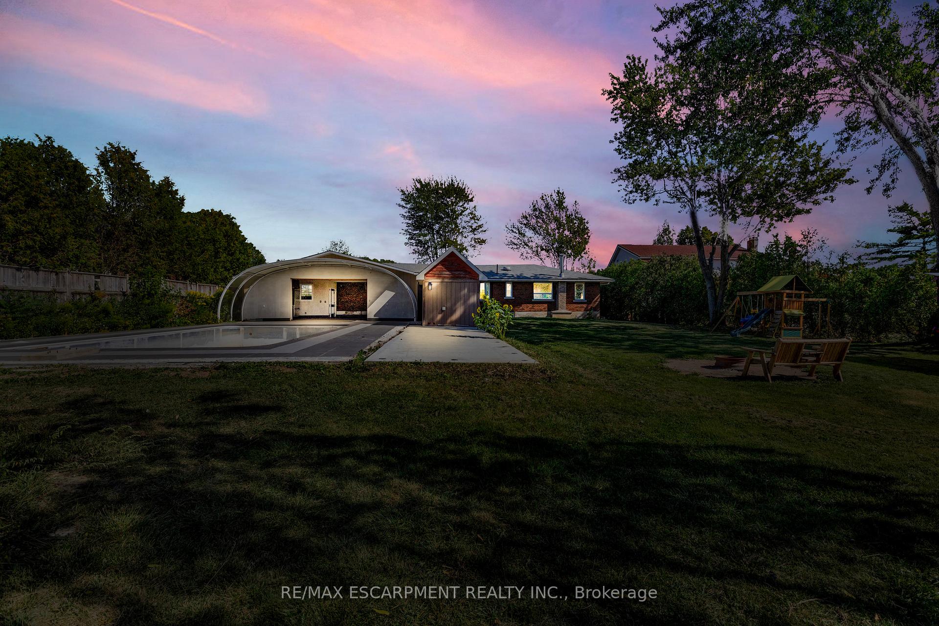 Photo 40 of 585 Fifth Road E, Hamilton, Stoney Creek — HOMEH