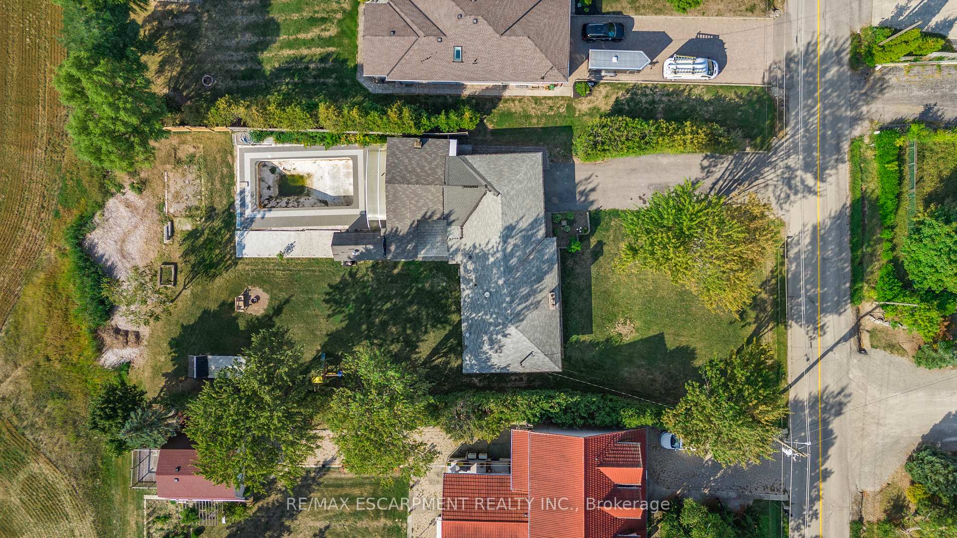 Photo 39 of 585 Fifth Road E, Hamilton, Stoney Creek — HOMEH