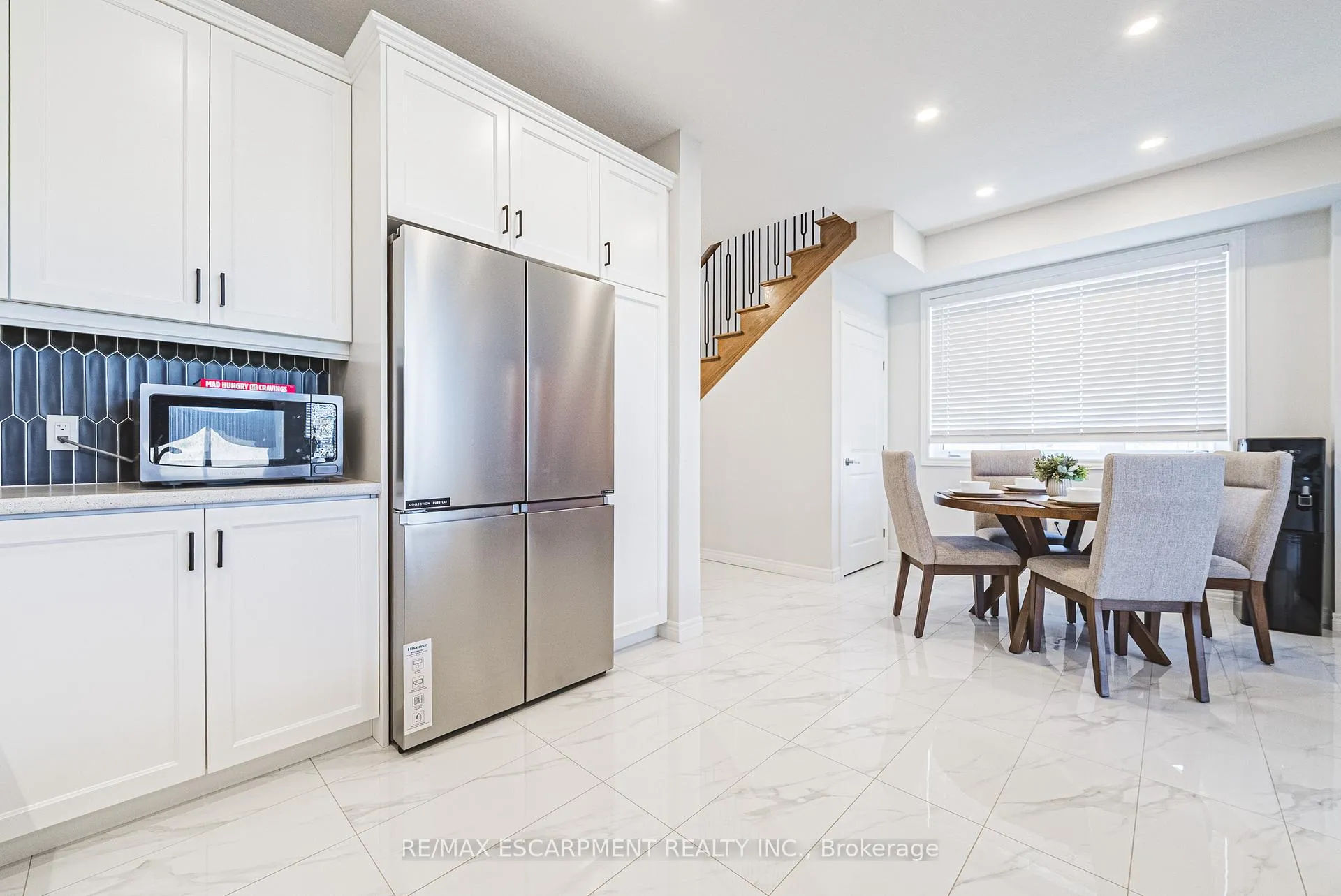 Photo 10 of 21 Zoe Lane, Hamilton, Rural Glanbrook — HOMEH