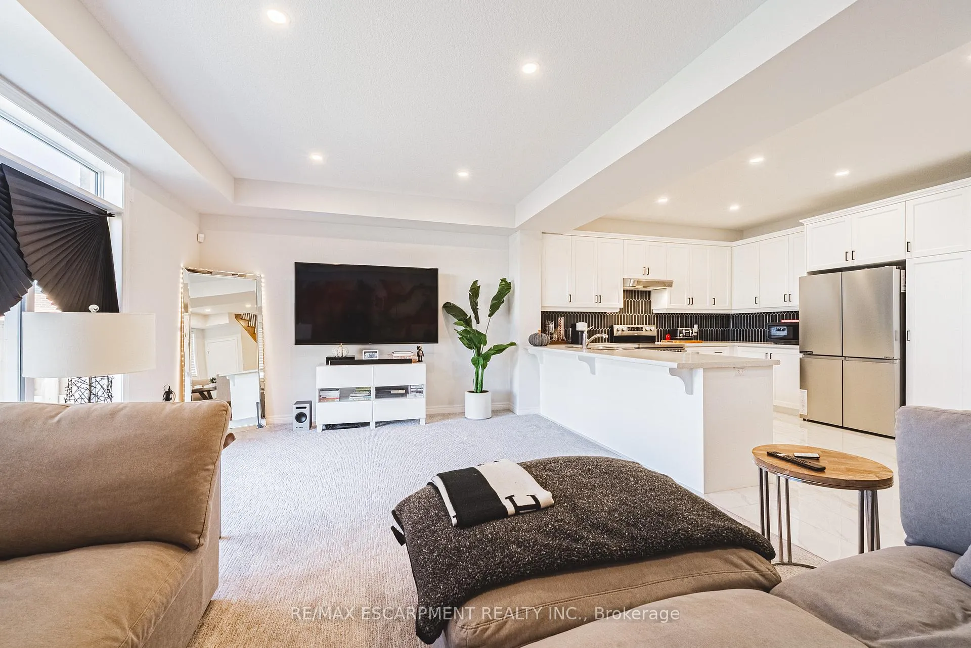Photo 20 of 21 Zoe Lane, Hamilton, Rural Glanbrook — HOMEH