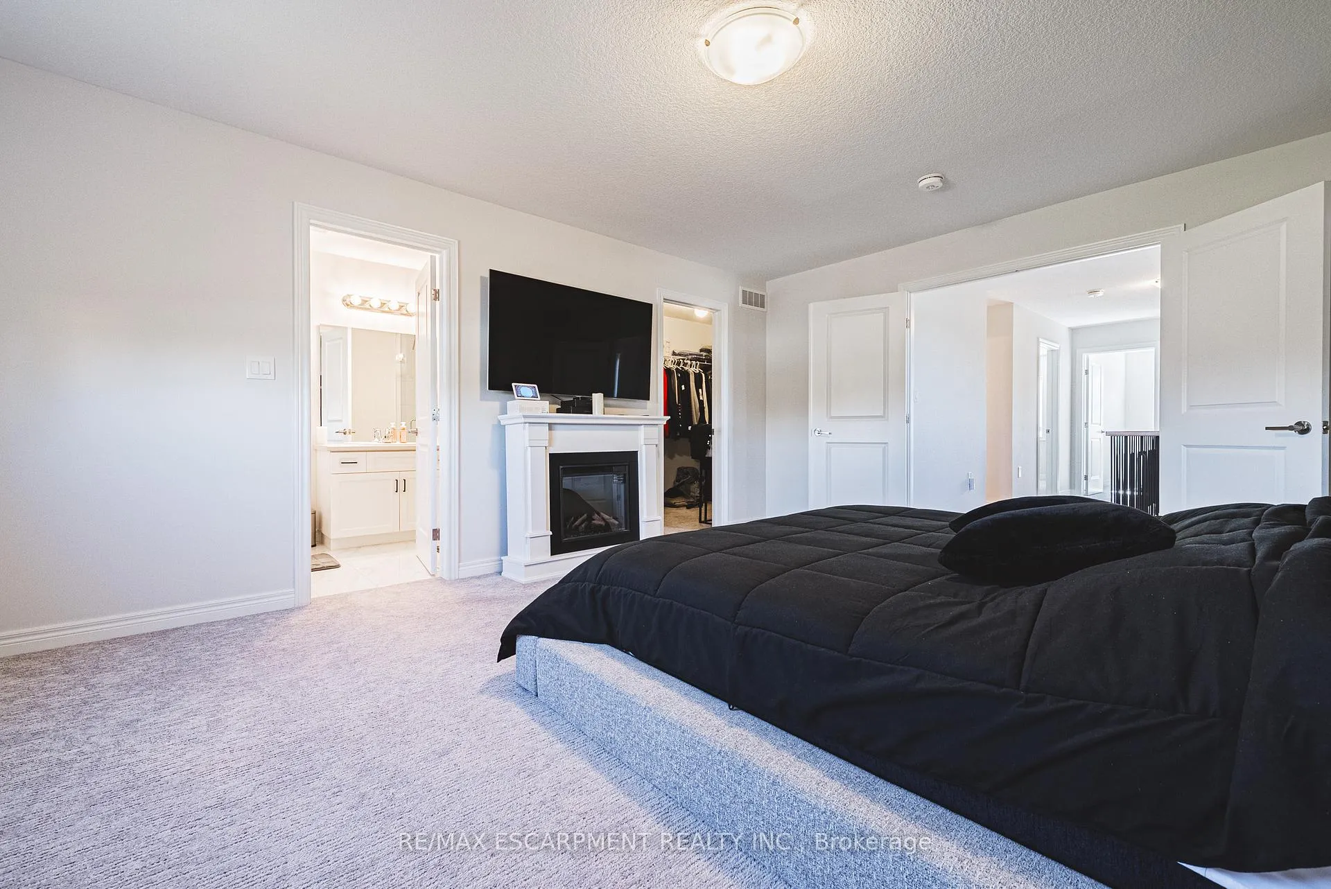 Photo 29 of 21 Zoe Lane, Hamilton, Rural Glanbrook — HOMEH