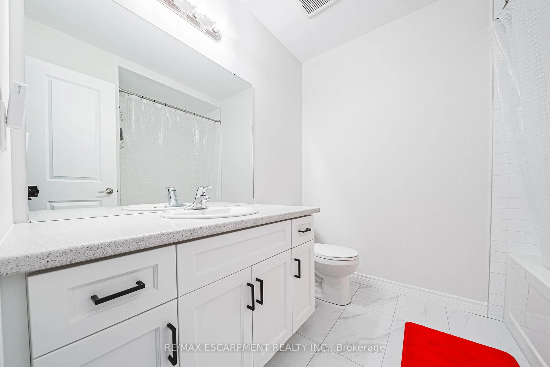 Photo 33 of 21 Zoe Lane, Hamilton, Rural Glanbrook — HOMEH