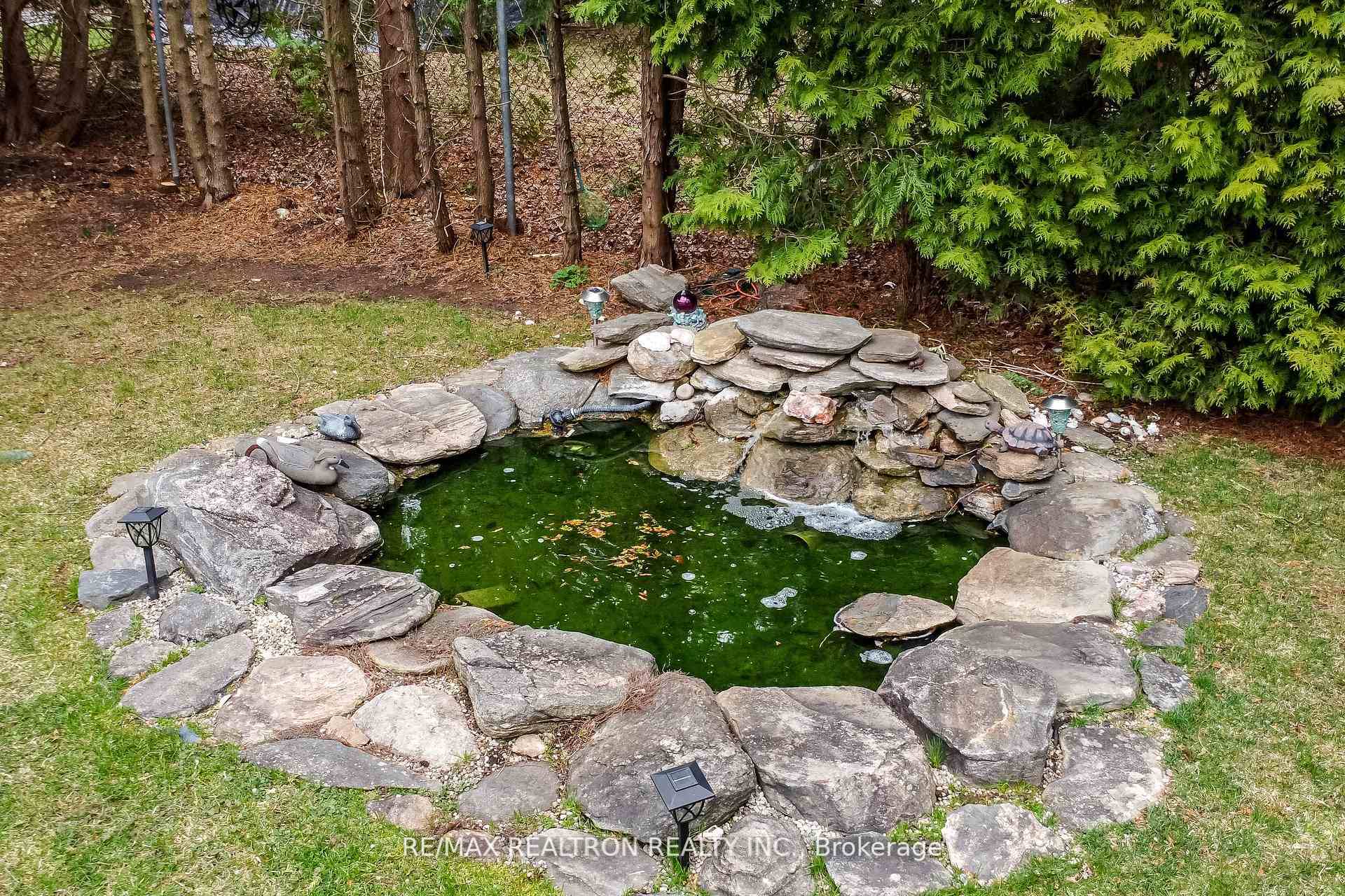 Photo 2 of 5872 Yonge Street, Innisfil, Churchill — HOMEH