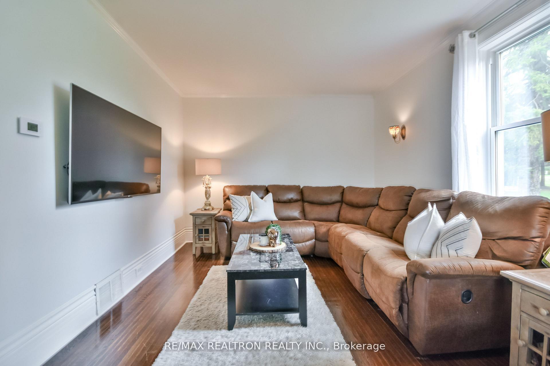 Photo 11 of 5872 Yonge Street, Innisfil, Churchill — HOMEH