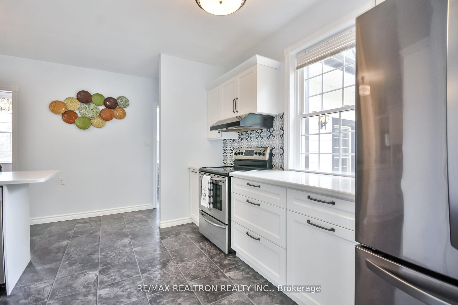 Photo 35 of 5872 Yonge Street, Innisfil, Churchill — HOMEH