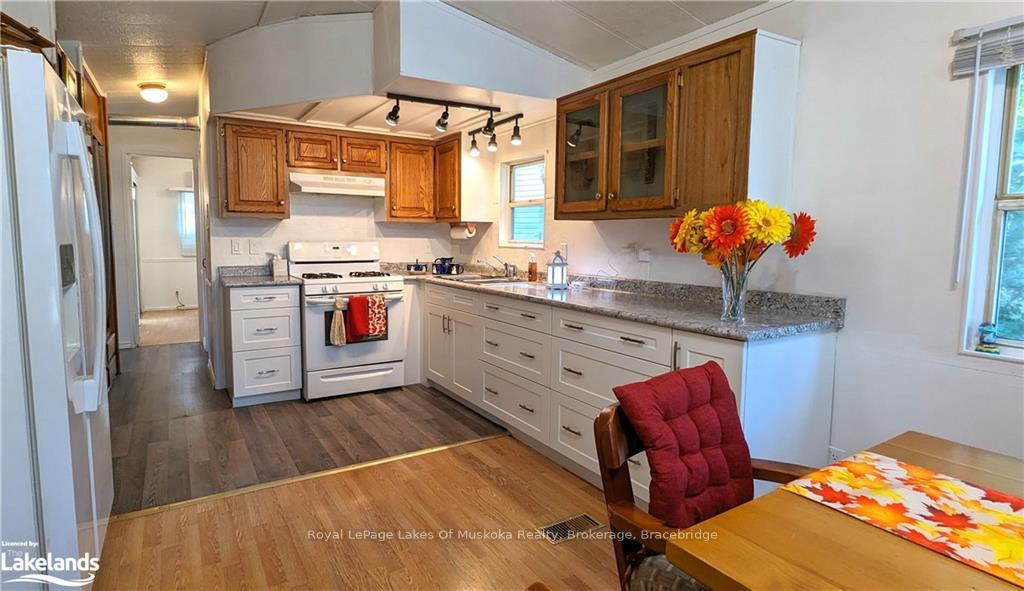 Photo 3 of Unit 92, 1007 Racoon Road, Gravenhurst, Morrison — HOMEH