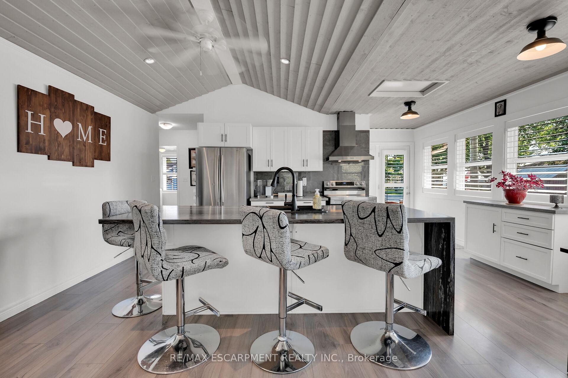 Photo 13 of 2011 Lakeshore Road, Haldimand, Dunnville — HOMEH