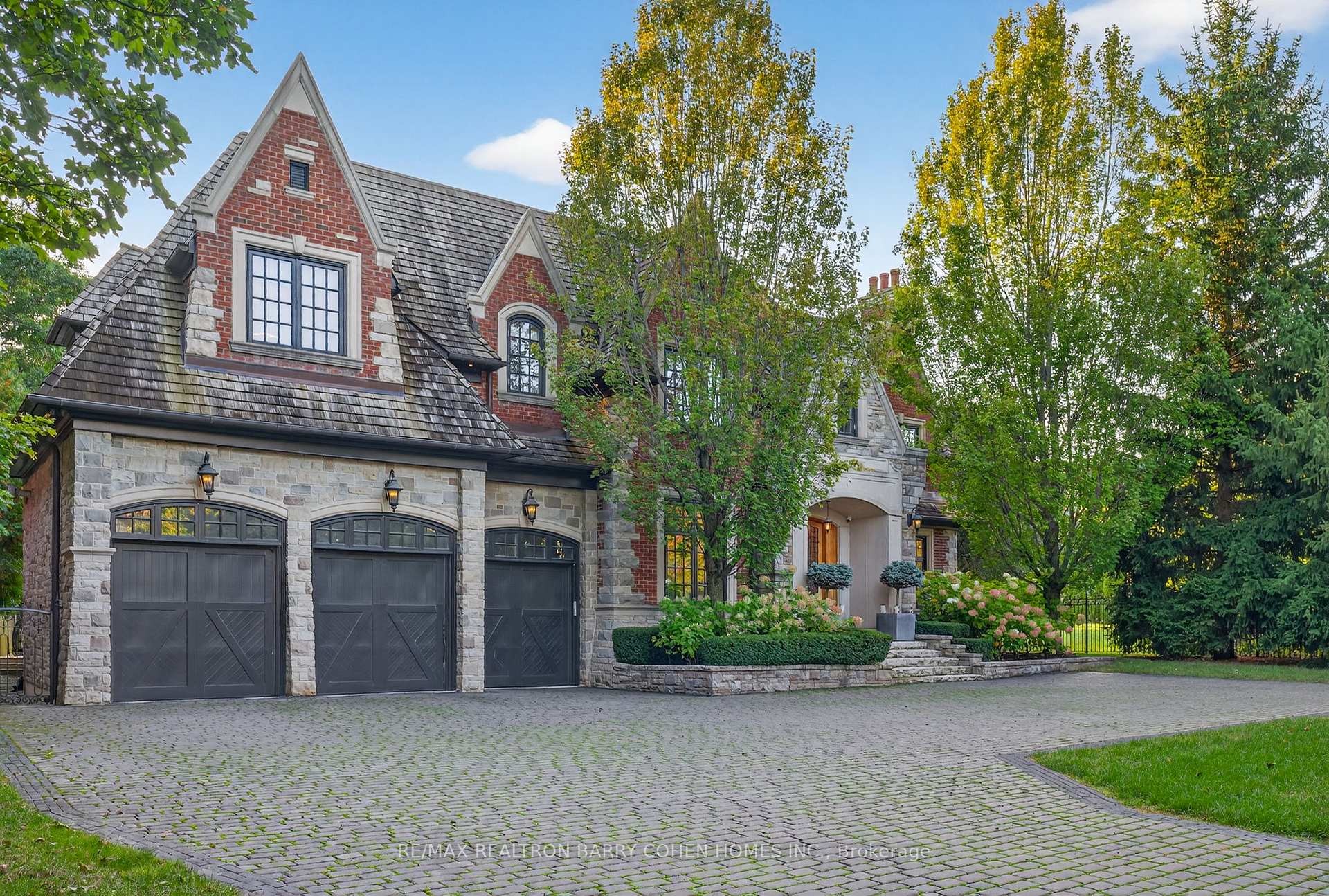 Front of 76 Arjay Crescent