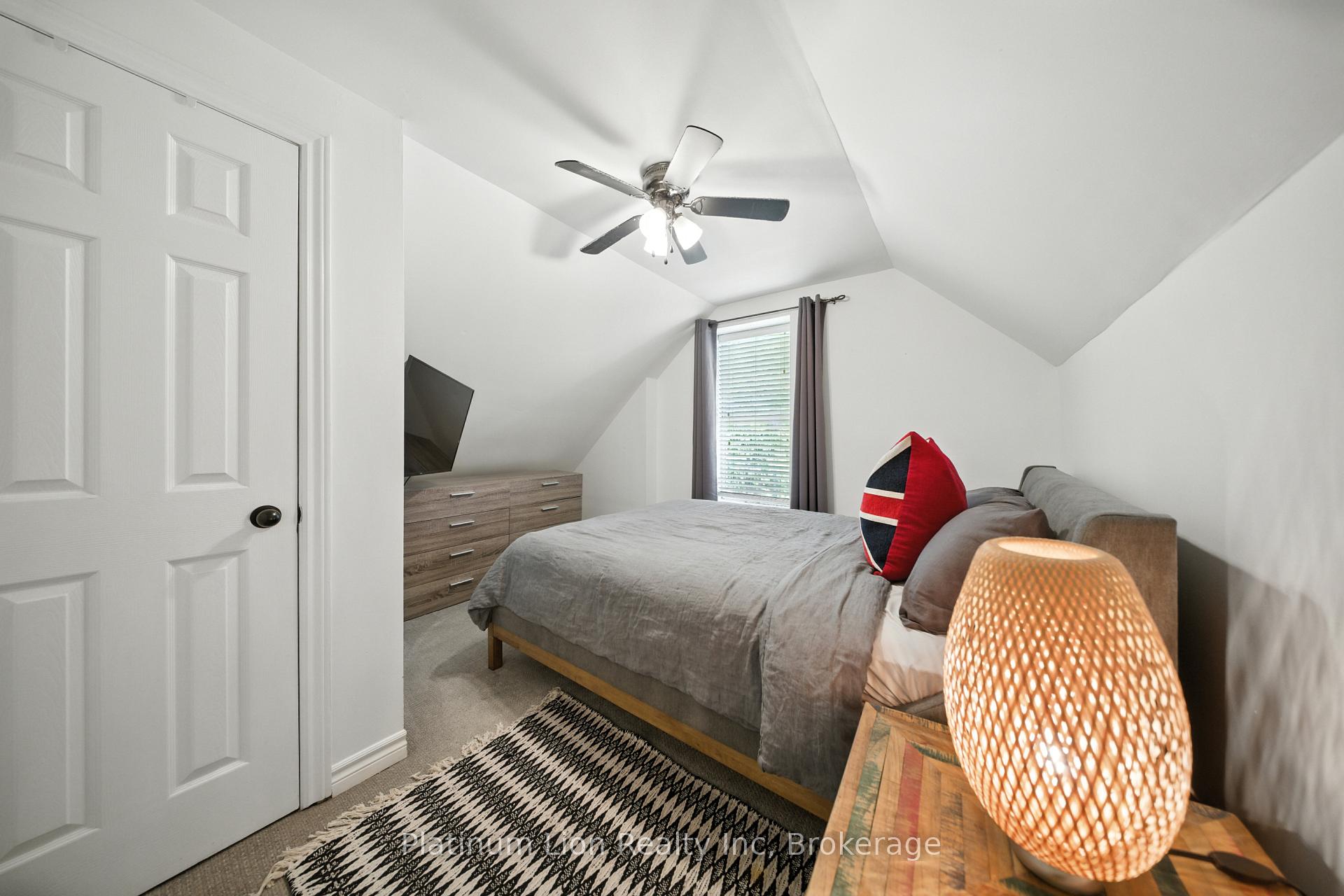 Photo 23 of 49 East 31st Street, Hamilton, Raleigh — HOMEH