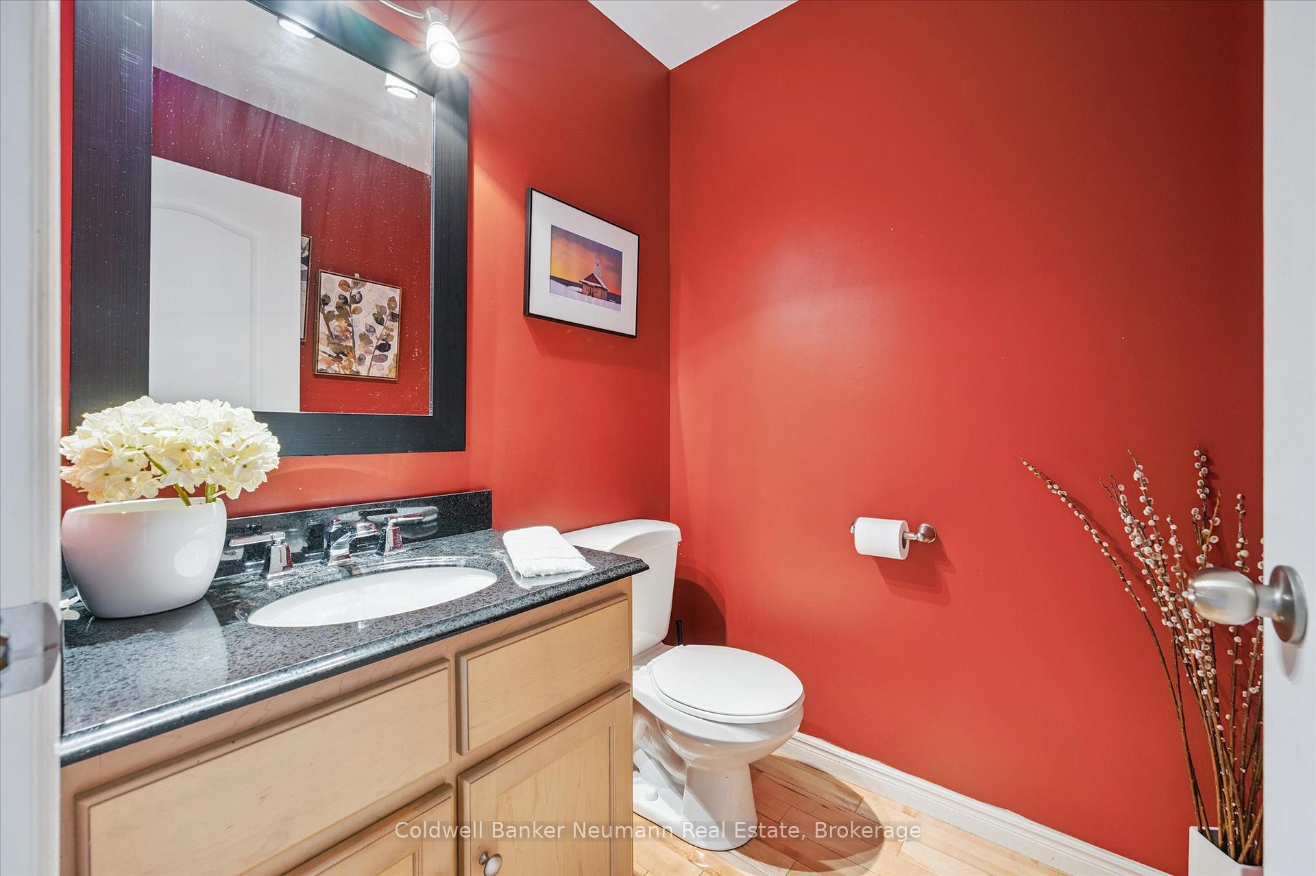 Photo 11 of 56 Hayward Crescent, Guelph, Clairfields/Hanlon Business Park — HOMEH
