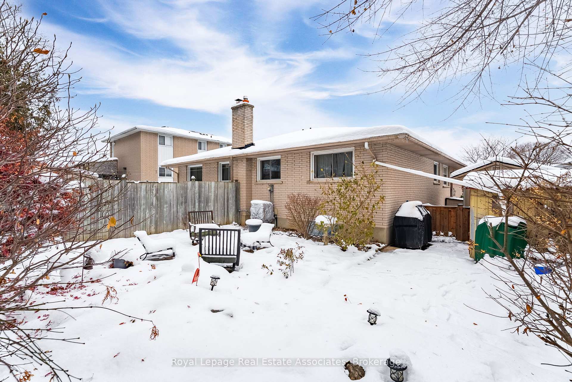 Photo 24 of 12 Carnaby Crescent, Kitchener — HOMEH
