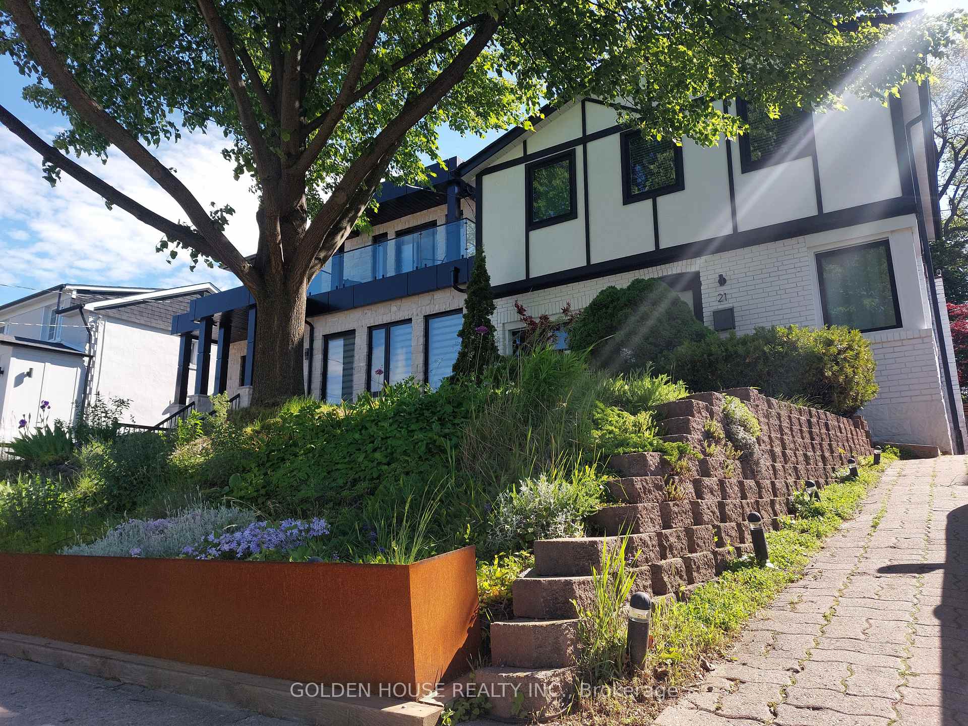 Photo 2 of 21 Thatcher Avenue, Scarborough, Cliffcrest — HOMEH