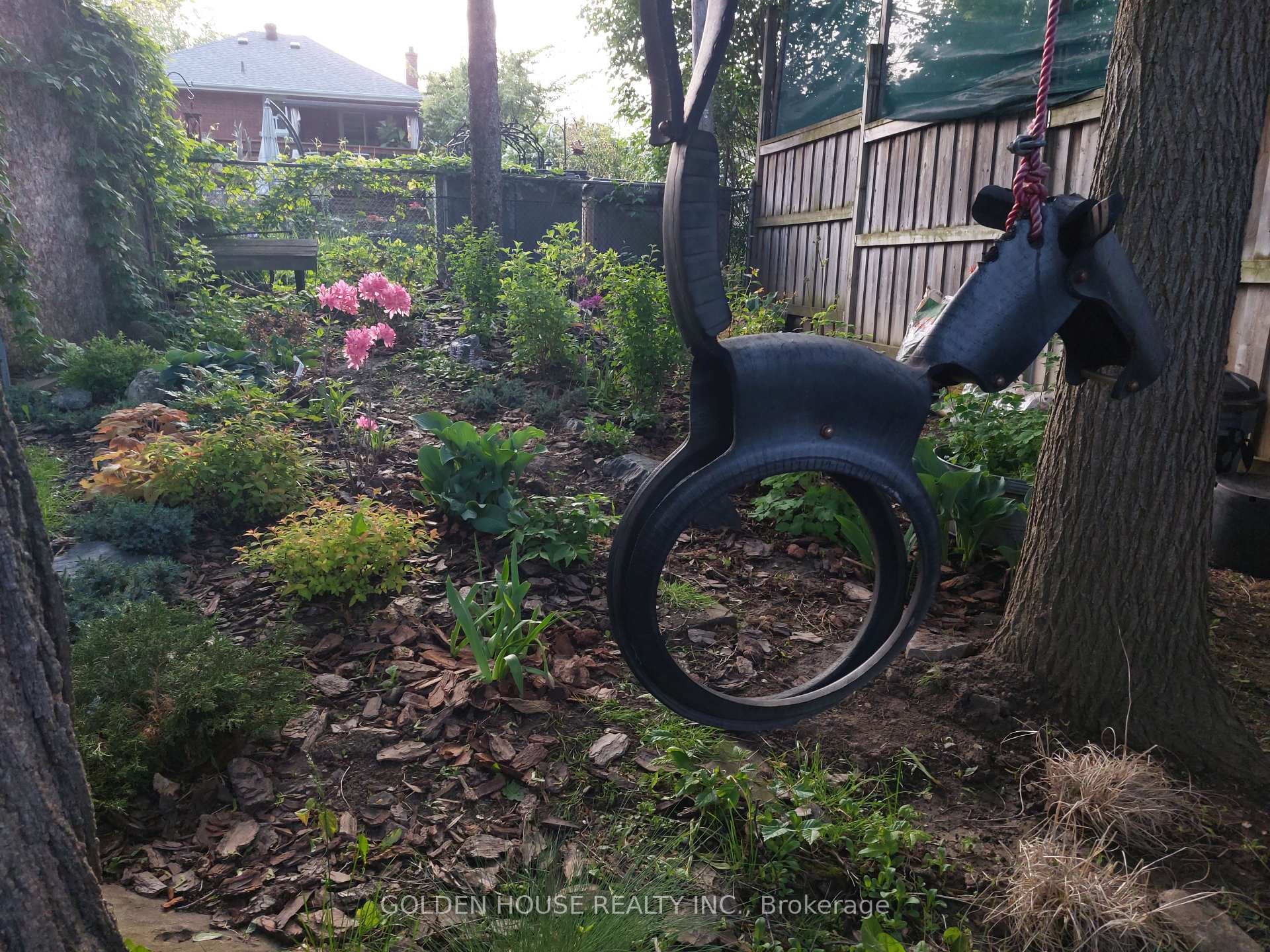 Photo 35 of 21 Thatcher Avenue, Scarborough, Cliffcrest — HOMEH