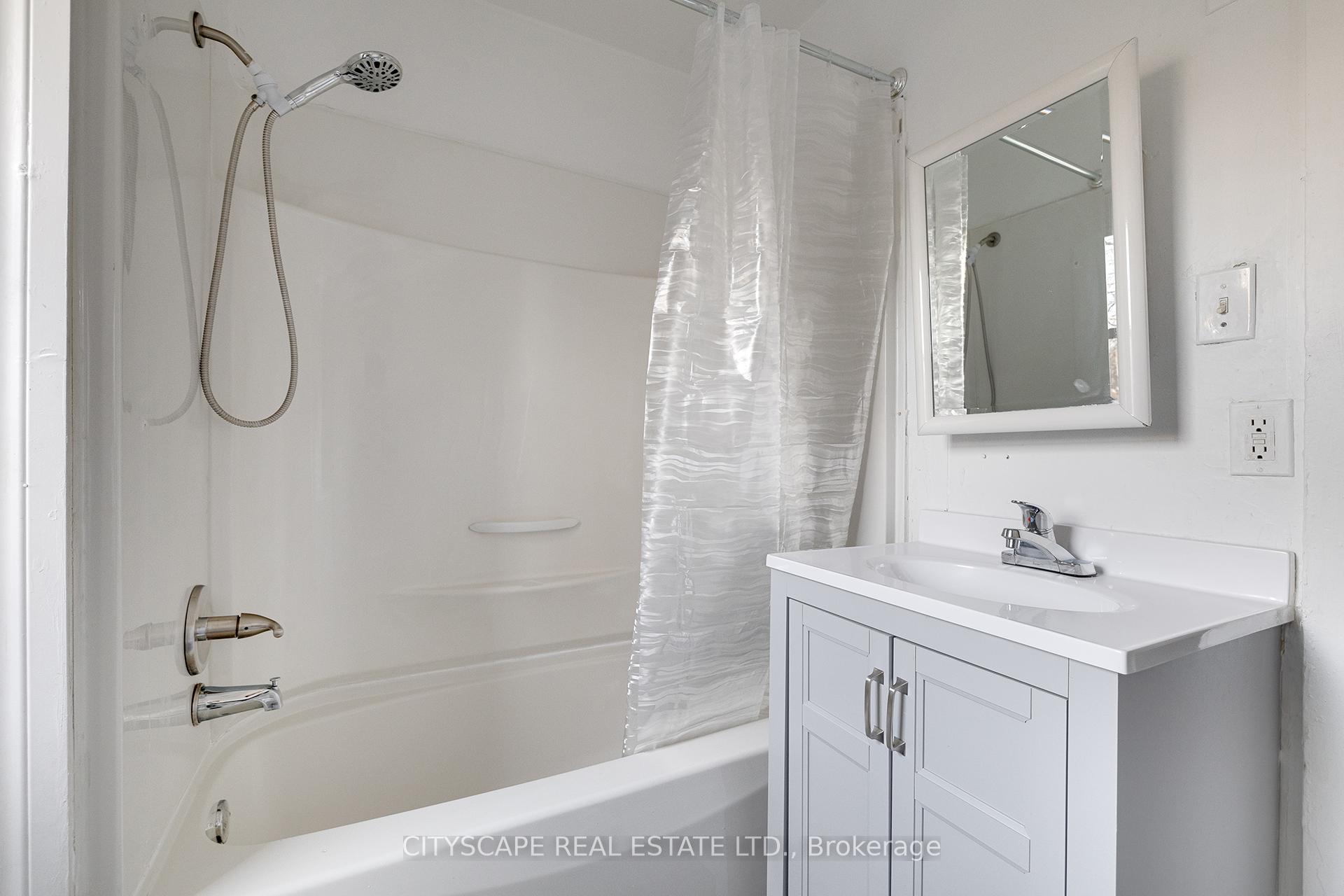Photo 24 of Unit B, 61 Eby Street, Kitchener — HOMEH