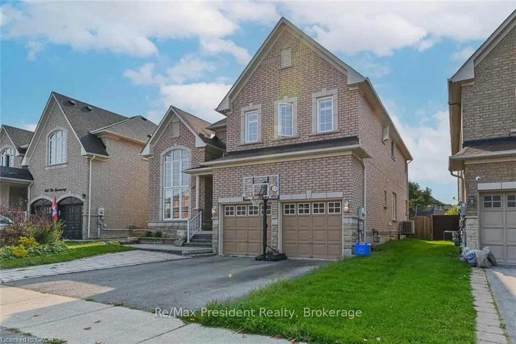 Photo 2 of 170 The Queens Way, Barrie, Innis-Shore — HOMEH