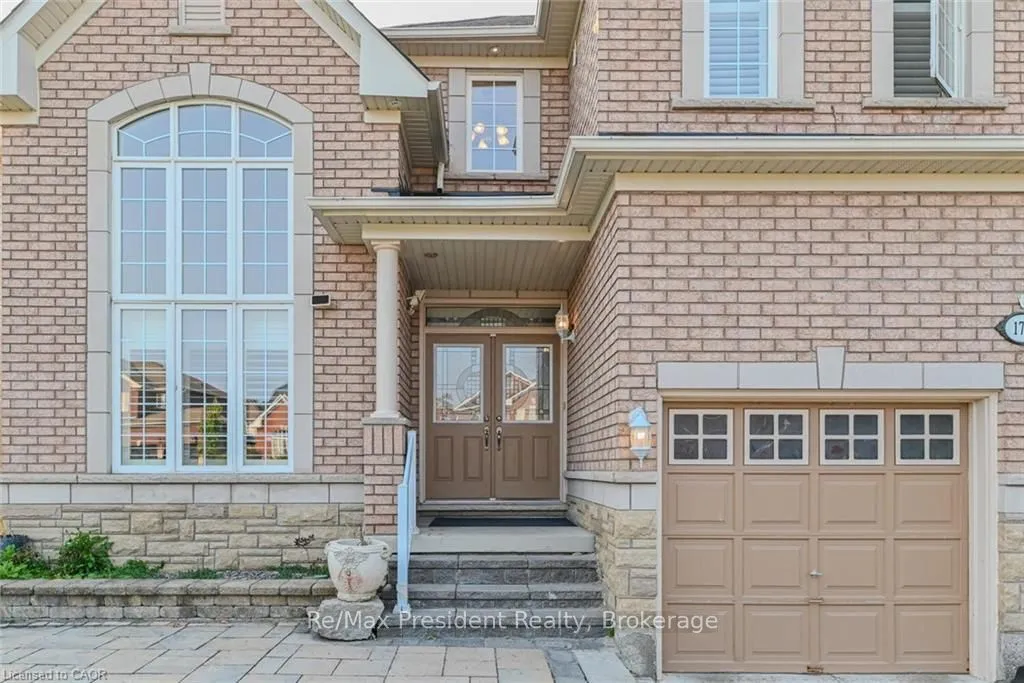 Photo 3 of 170 The Queens Way, Barrie, Innis-Shore — HOMEH