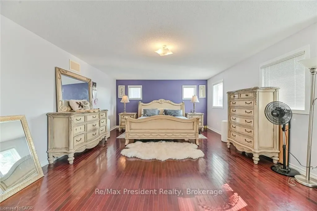 Photo 19 of 170 The Queens Way, Barrie, Innis-Shore — HOMEH