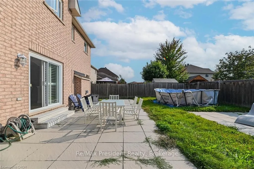 Photo 32 of 170 The Queens Way, Barrie, Innis-Shore — HOMEH
