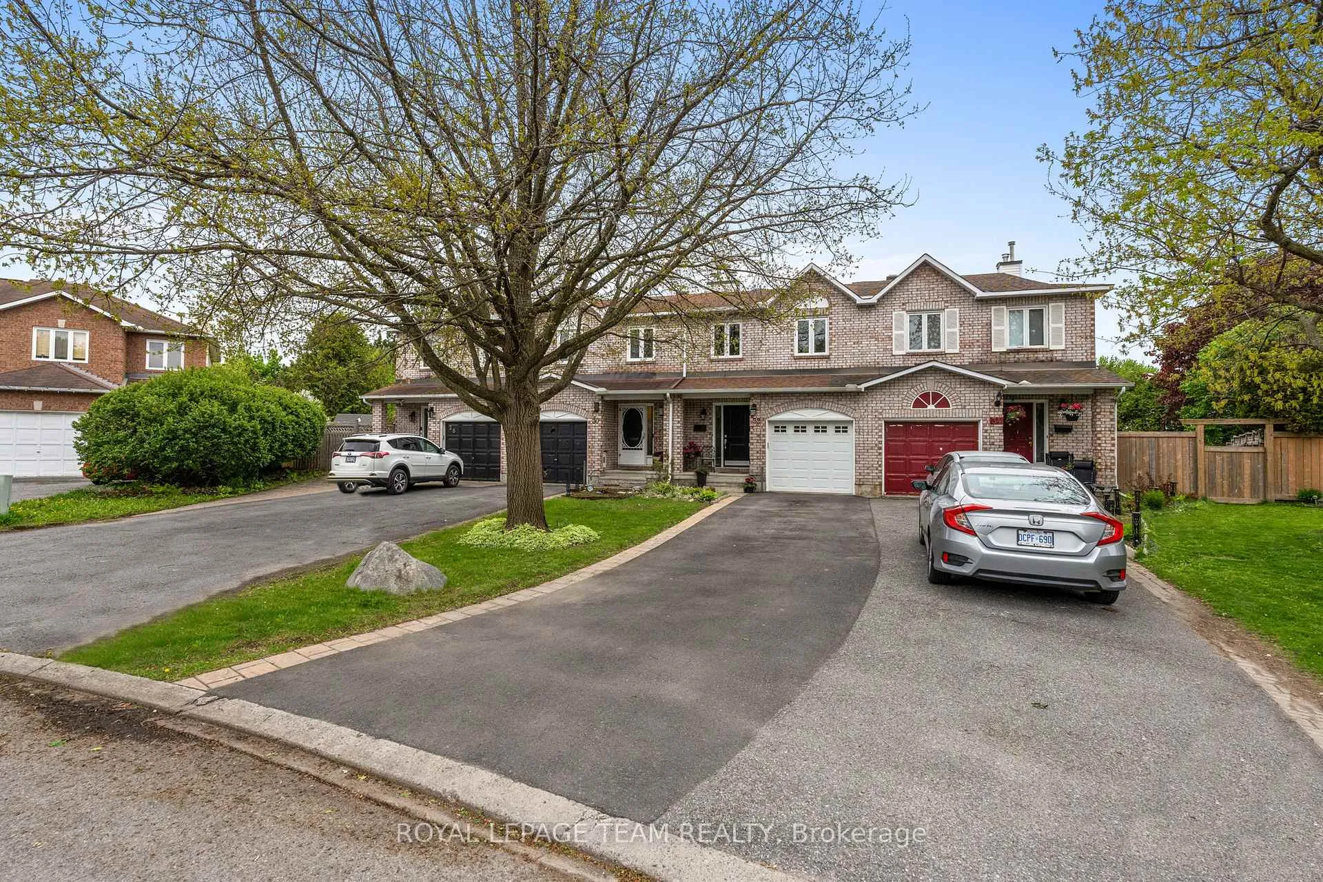 Photo 2 of 32 Whitegate Crescent, Ottawa, Barrhaven - Longfields — HOMEH