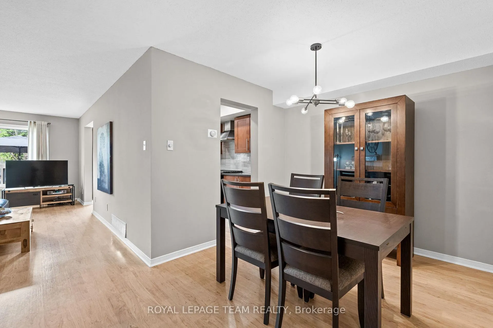 Photo 8 of 32 Whitegate Crescent, Ottawa, Barrhaven - Longfields — HOMEH