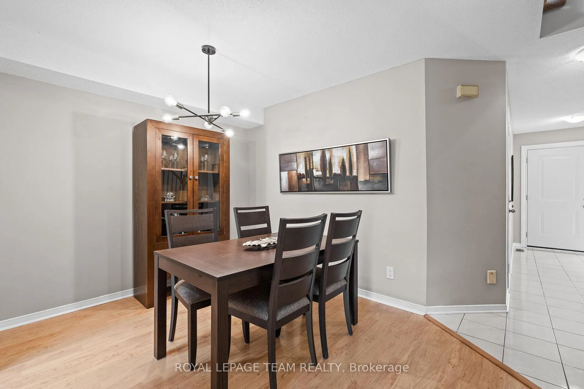 Photo 9 of 32 Whitegate Crescent, Ottawa, Barrhaven - Longfields — HOMEH