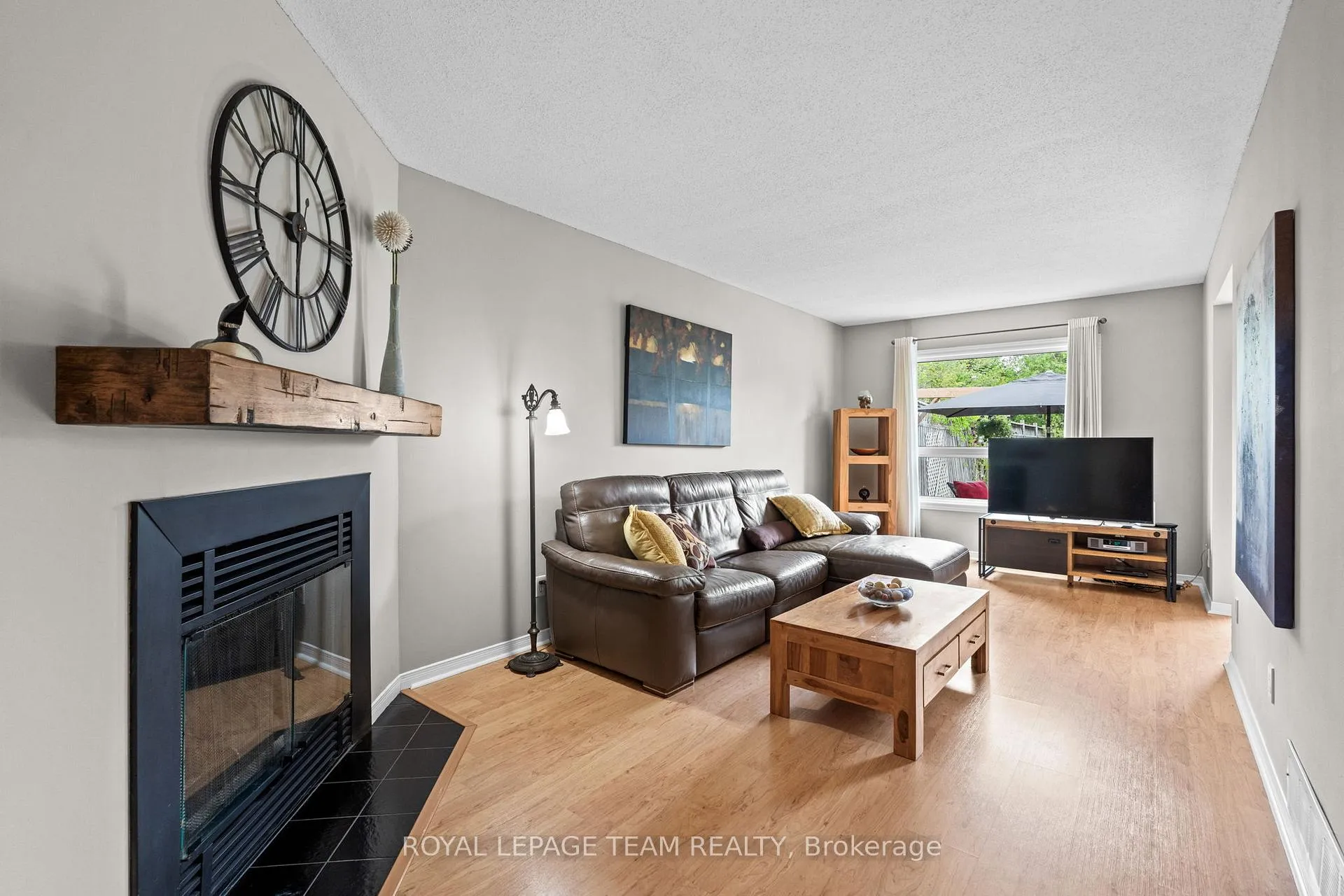Photo 16 of 32 Whitegate Crescent, Ottawa, Barrhaven - Longfields — HOMEH