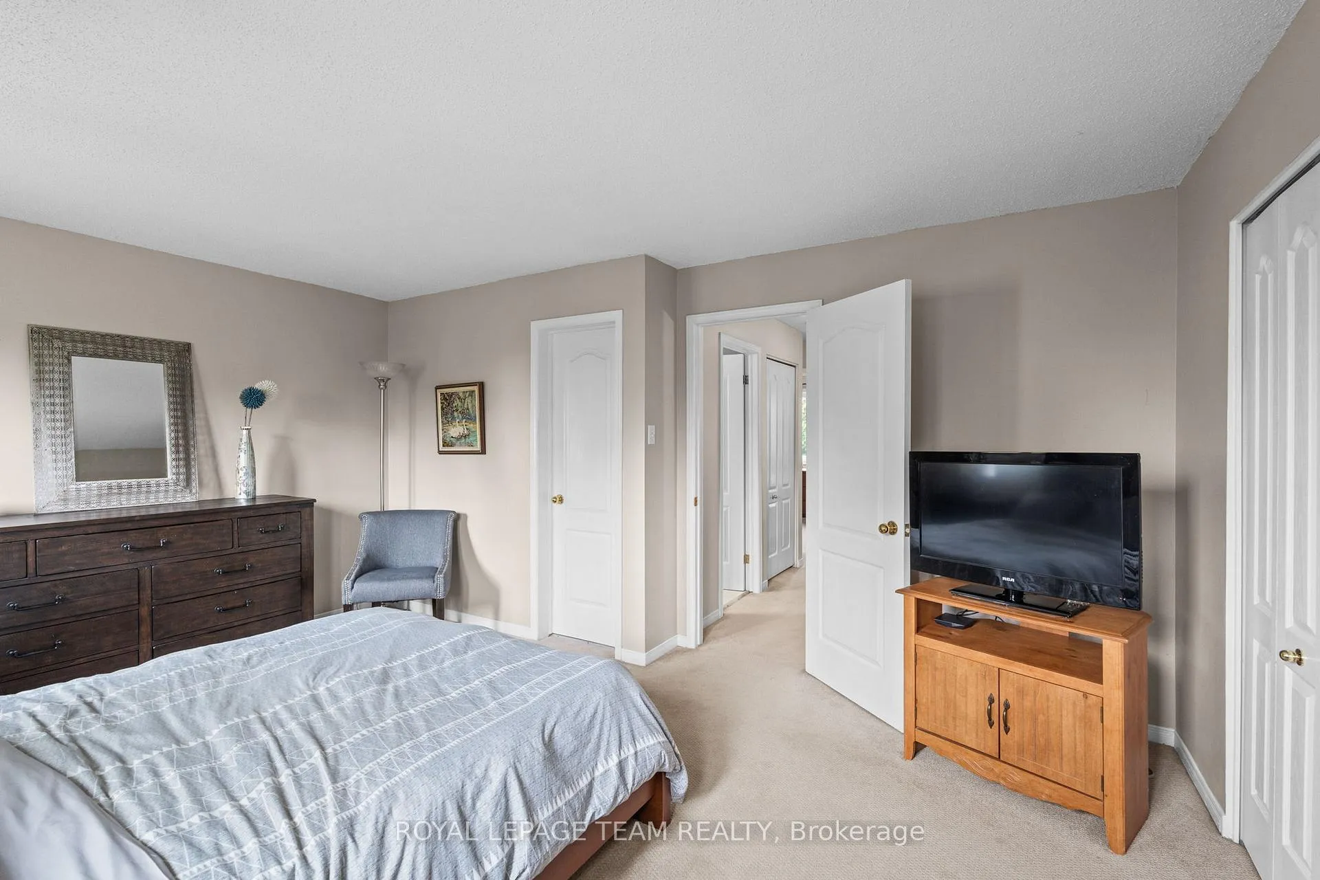 Photo 21 of 32 Whitegate Crescent, Ottawa, Barrhaven - Longfields — HOMEH