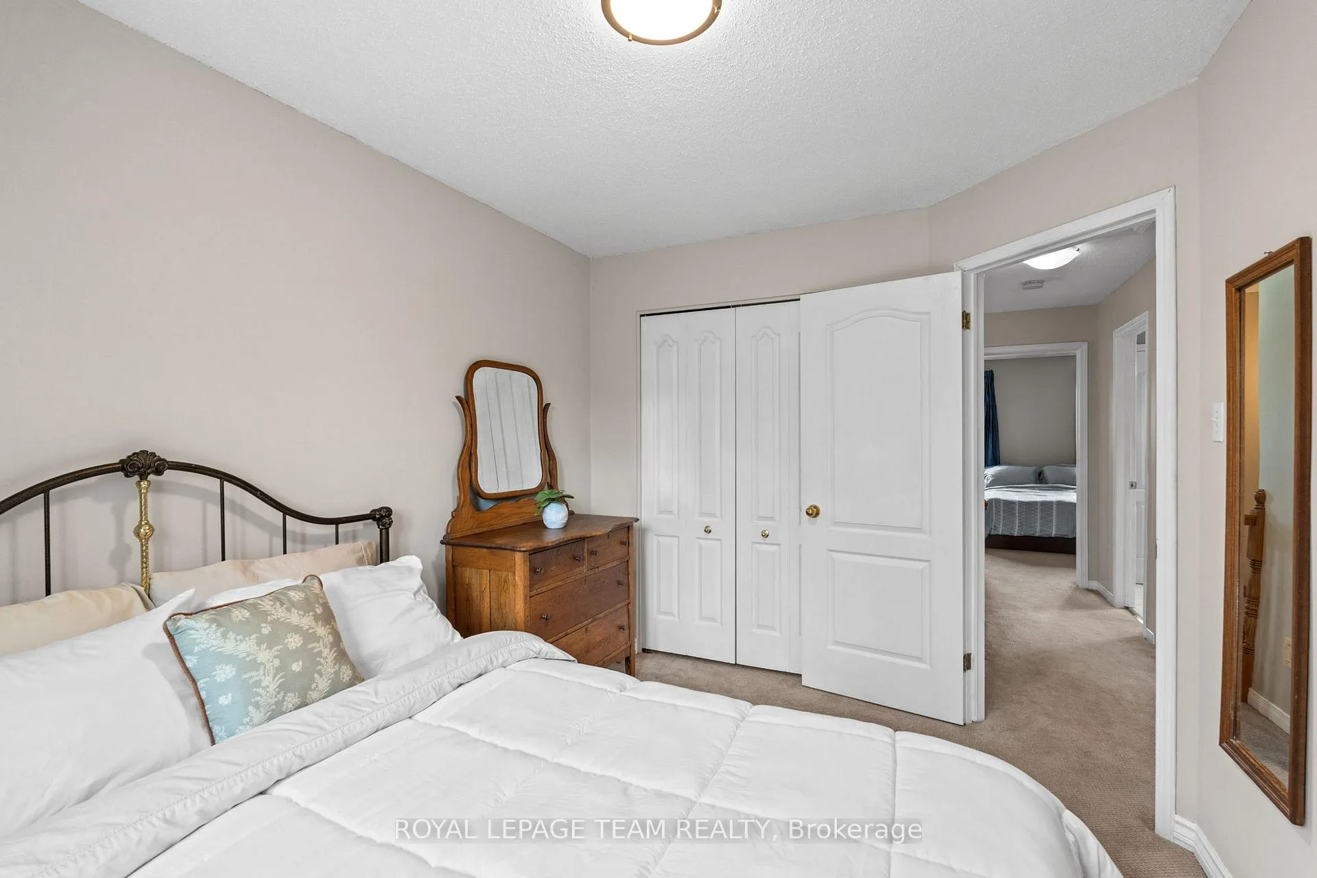 Photo 27 of 32 Whitegate Crescent, Ottawa, Barrhaven - Longfields — HOMEH