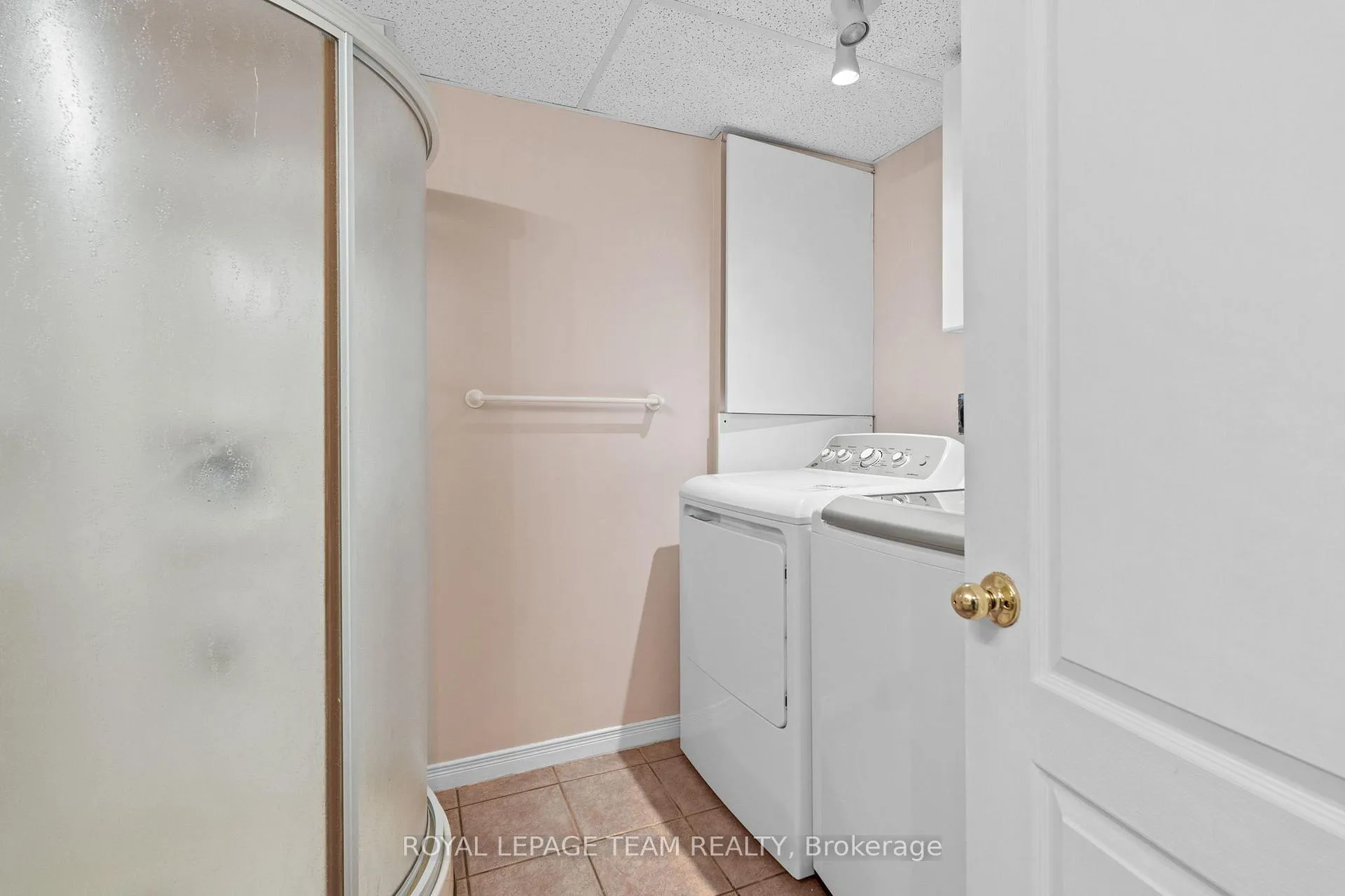 Photo 34 of 32 Whitegate Crescent, Ottawa, Barrhaven - Longfields — HOMEH
