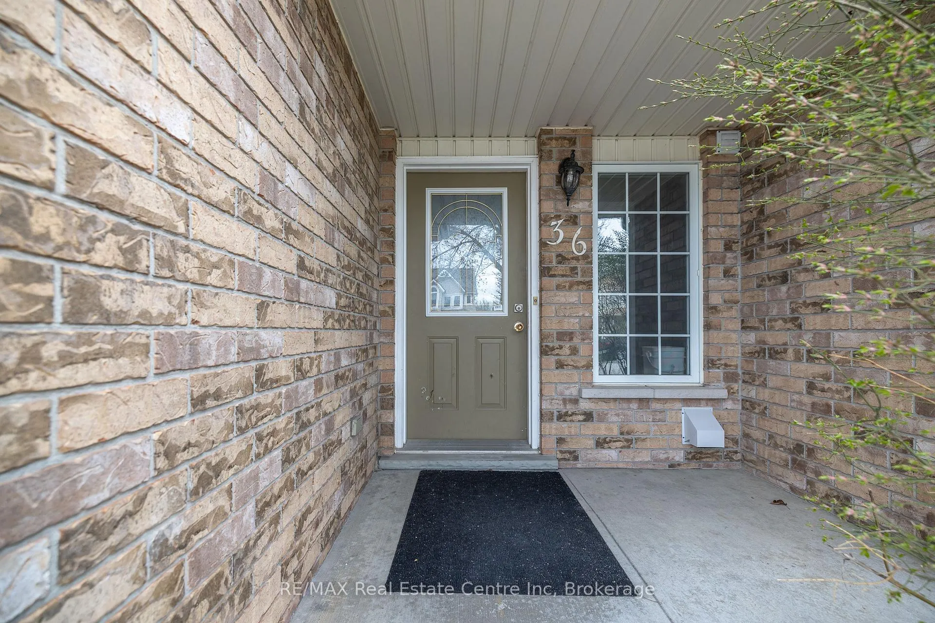 Photo 5 of 36 Raspberry Lane, Guelph, Grange Road — HOMEH