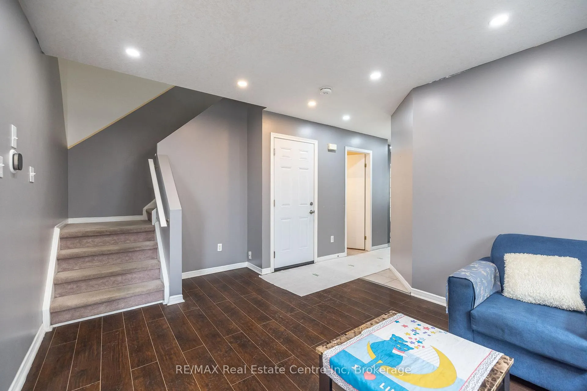 Photo 15 of 36 Raspberry Lane, Guelph, Grange Road — HOMEH