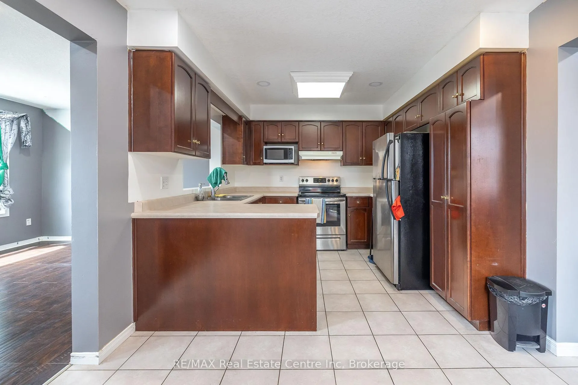 Photo 19 of 36 Raspberry Lane, Guelph, Grange Road — HOMEH