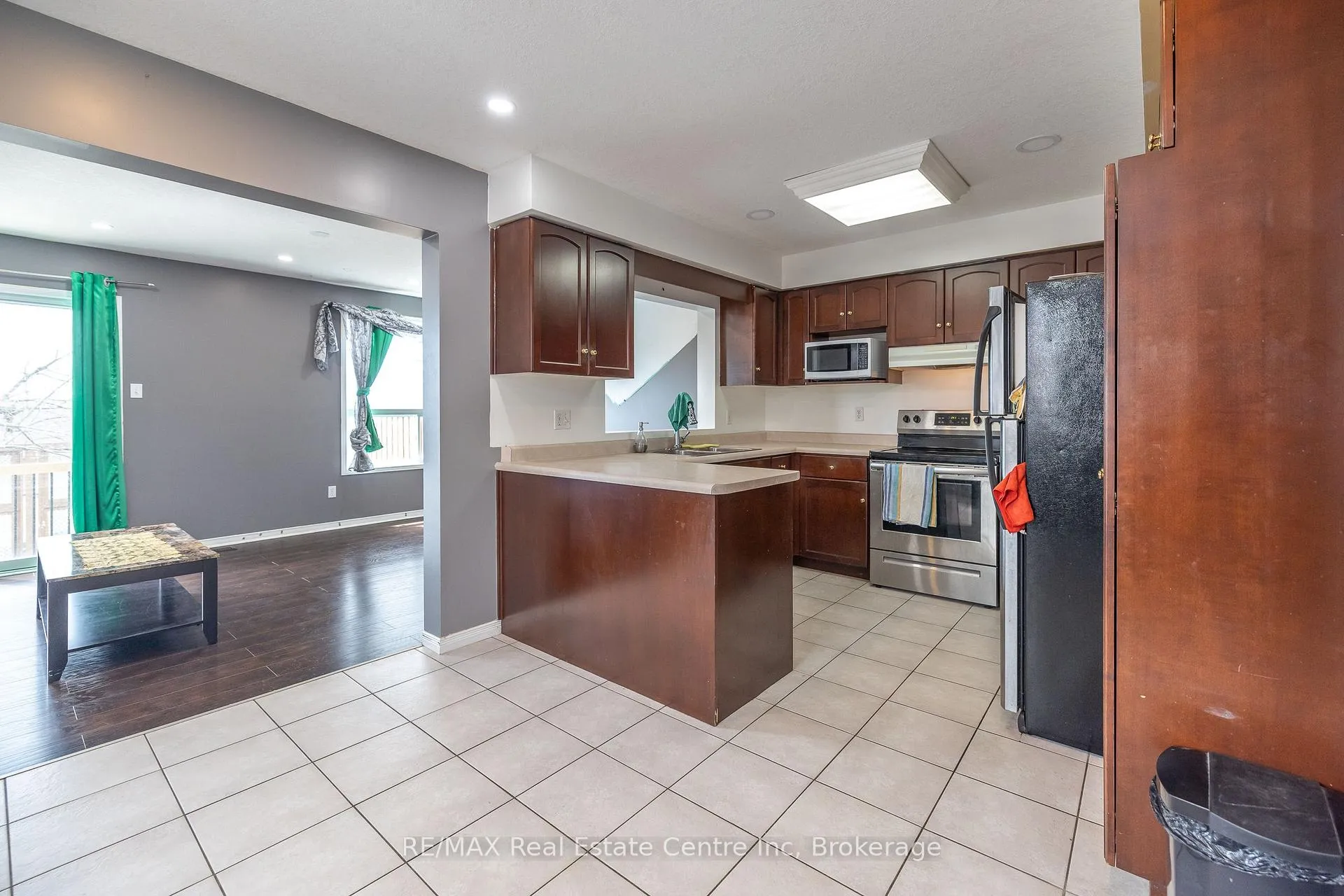 Photo 20 of 36 Raspberry Lane, Guelph, Grange Road — HOMEH