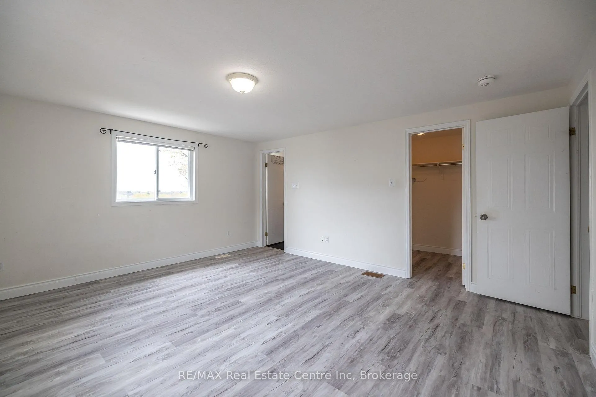 Photo 42 of 36 Raspberry Lane, Guelph, Grange Road — HOMEH