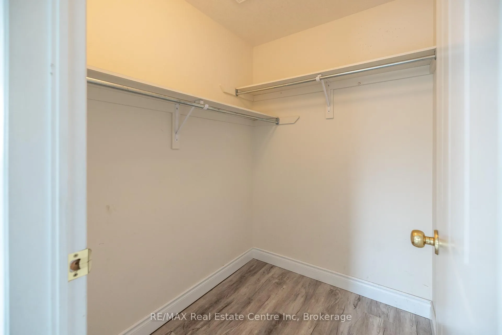 Photo 48 of 36 Raspberry Lane, Guelph, Grange Road — HOMEH