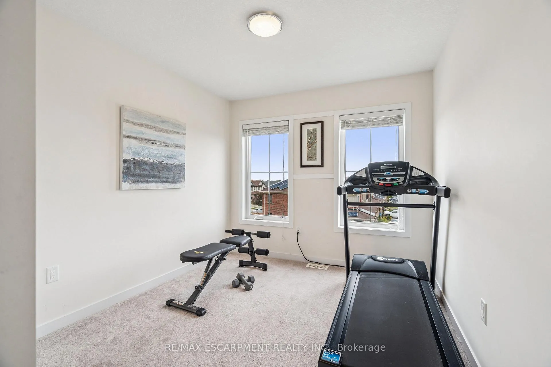 Photo 22 of 12 Crafter Crescent, Hamilton, Stoney Creek Mountain — HOMEH
