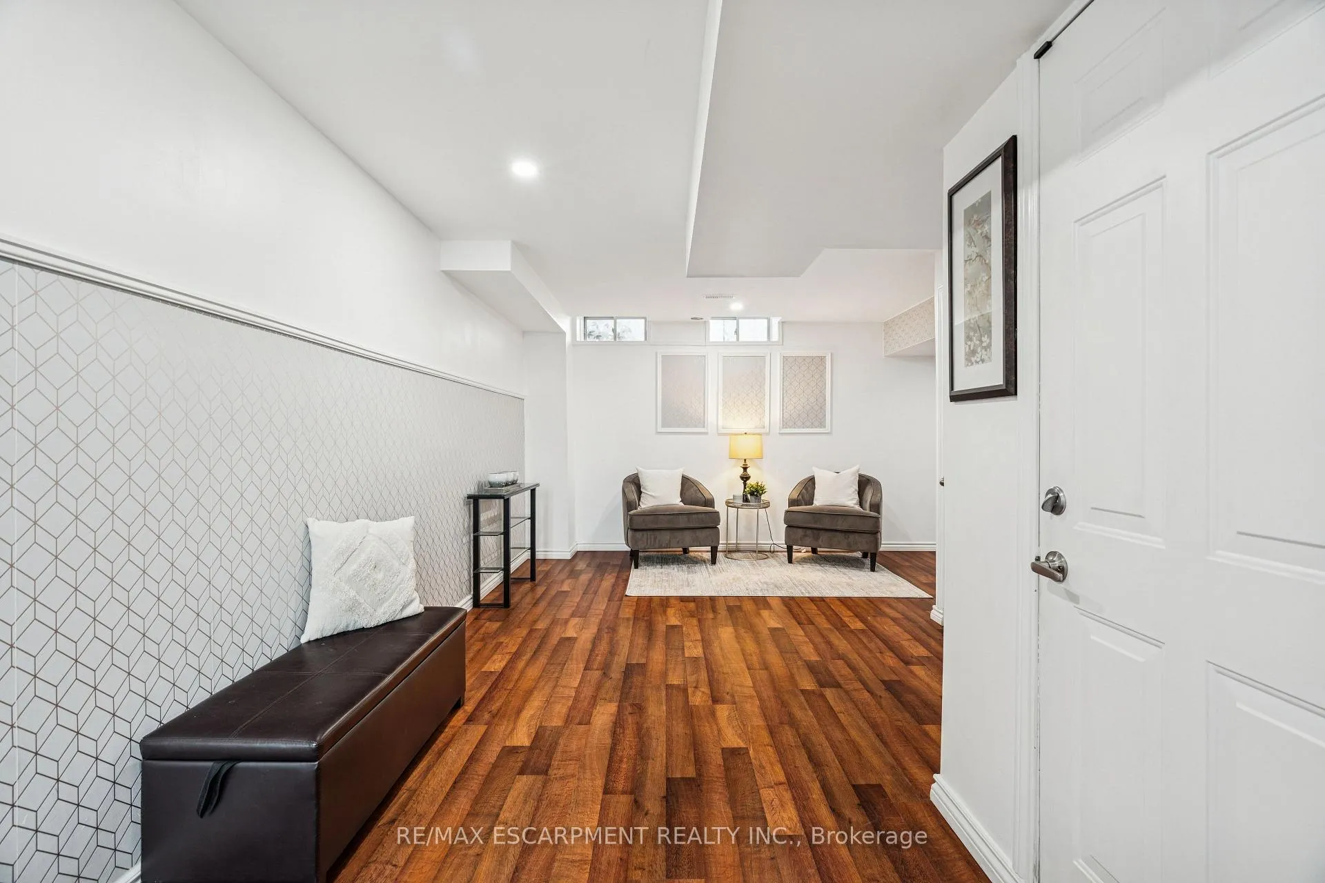 Photo 25 of 12 Crafter Crescent, Hamilton, Stoney Creek Mountain — HOMEH