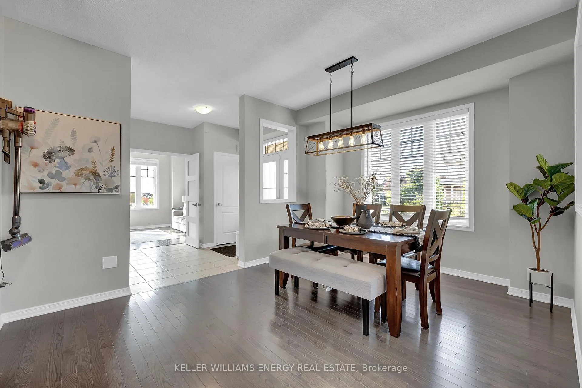 Photo 8 of 52 Ross Wright Avenue, Clarington, Bowmanville — HOMEH