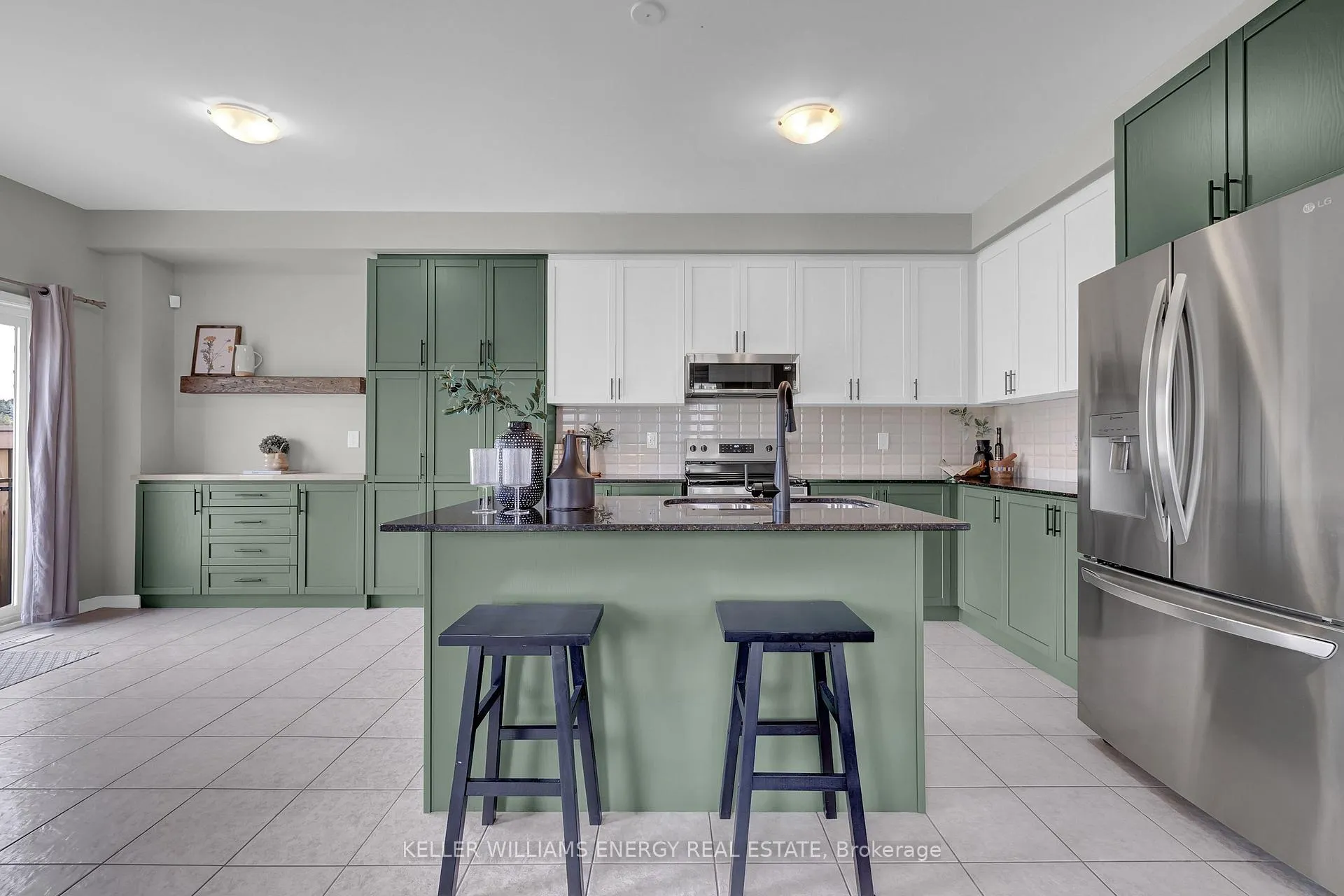 Photo 10 of 52 Ross Wright Avenue, Clarington, Bowmanville — HOMEH